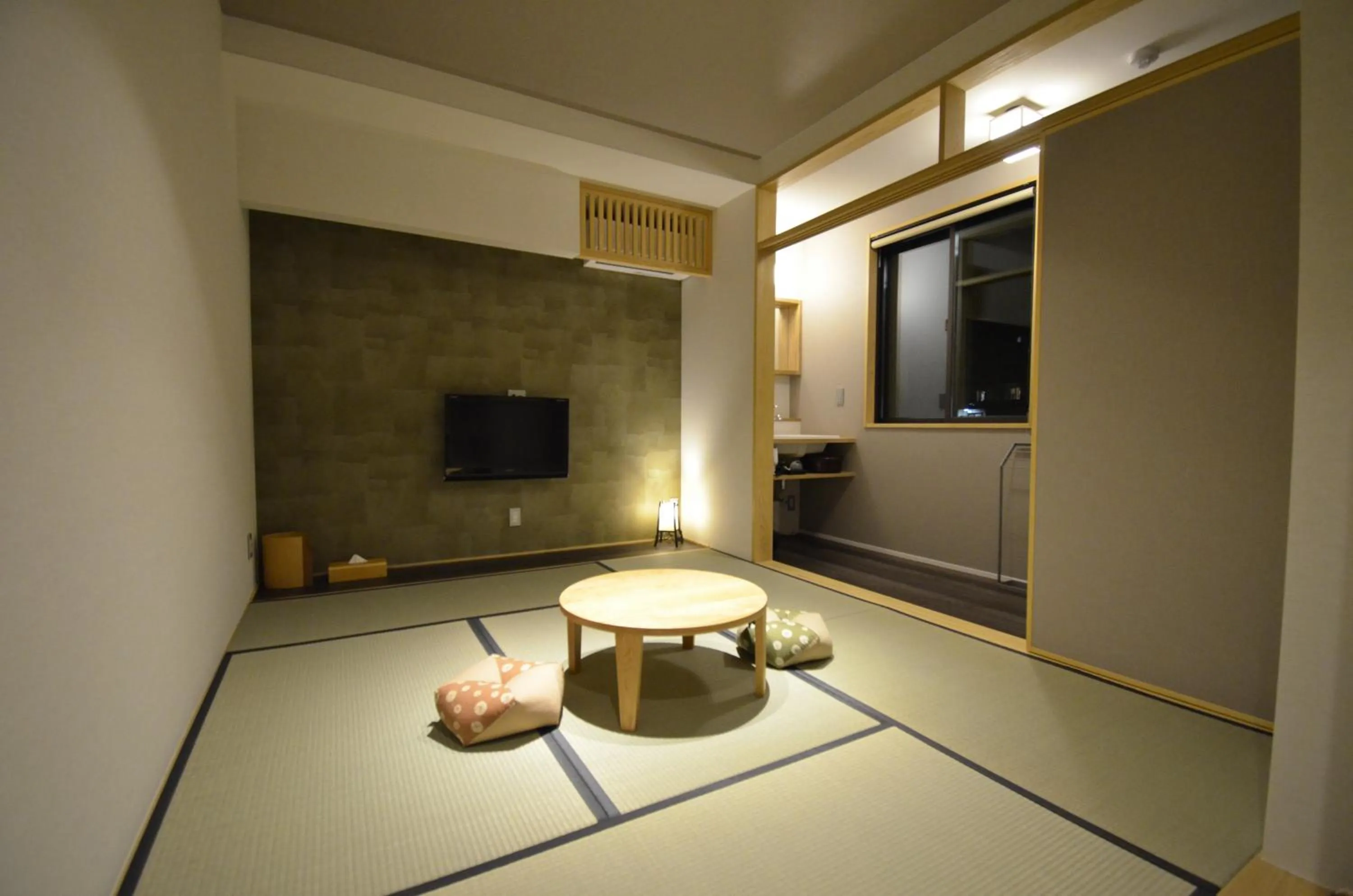 Photo of the whole room in Yufuin Tsuru no Yu