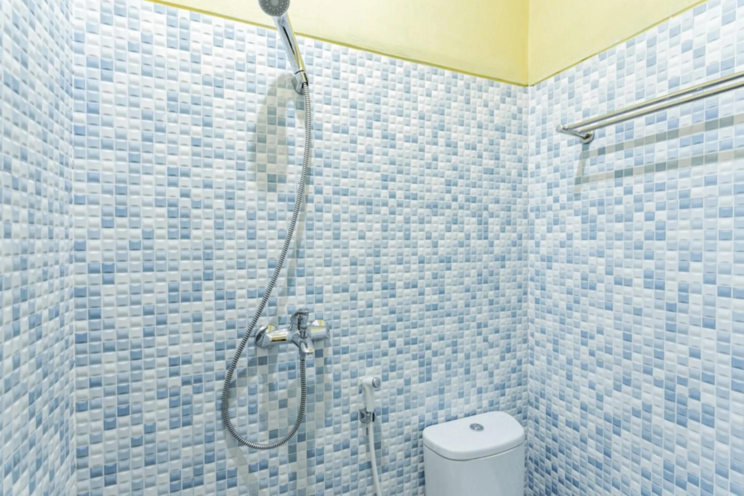 RedDoorz near Puro Mangkunegaran