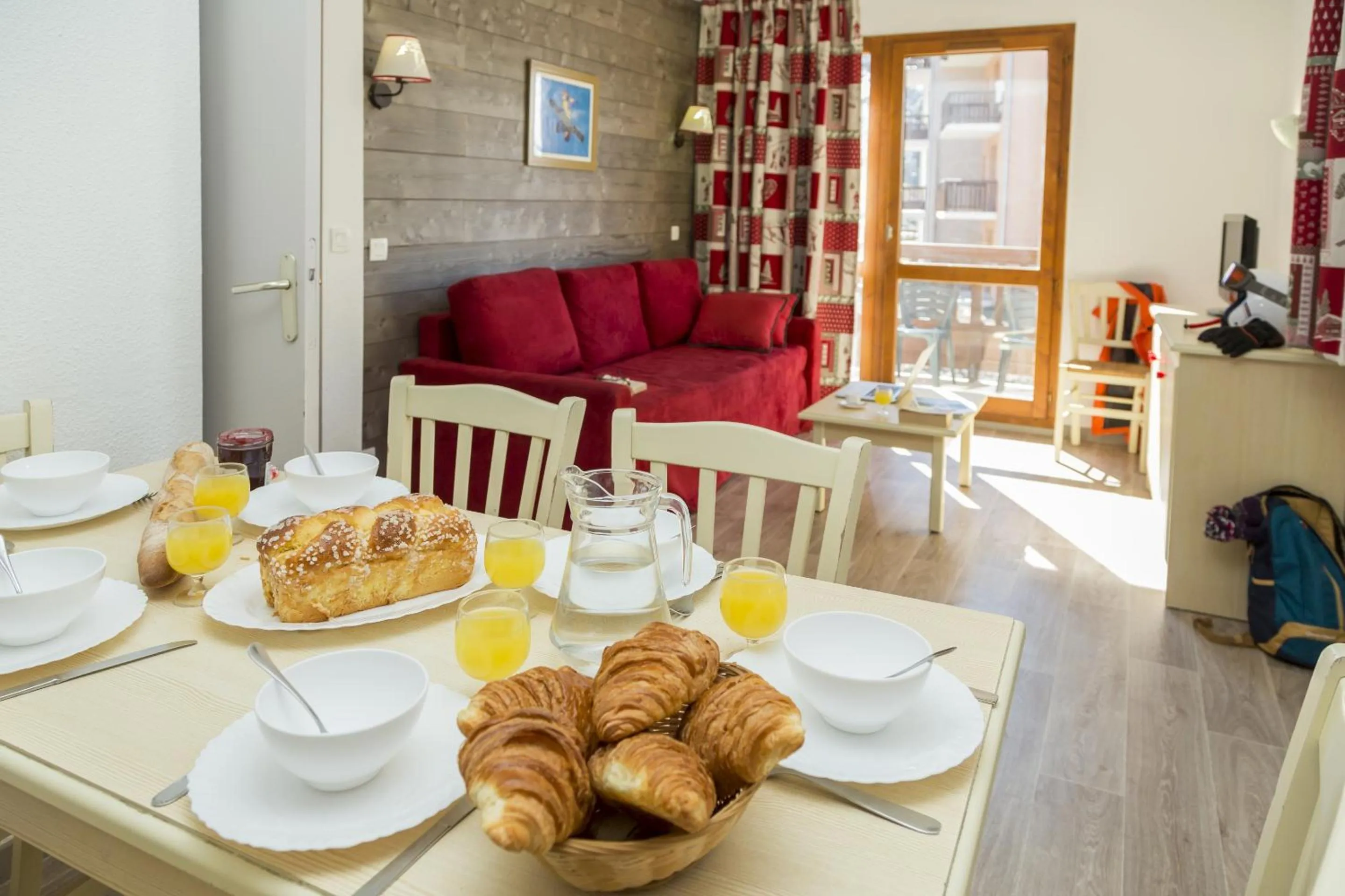 Dining area in Résidence Odalys Les Lumières de Neige