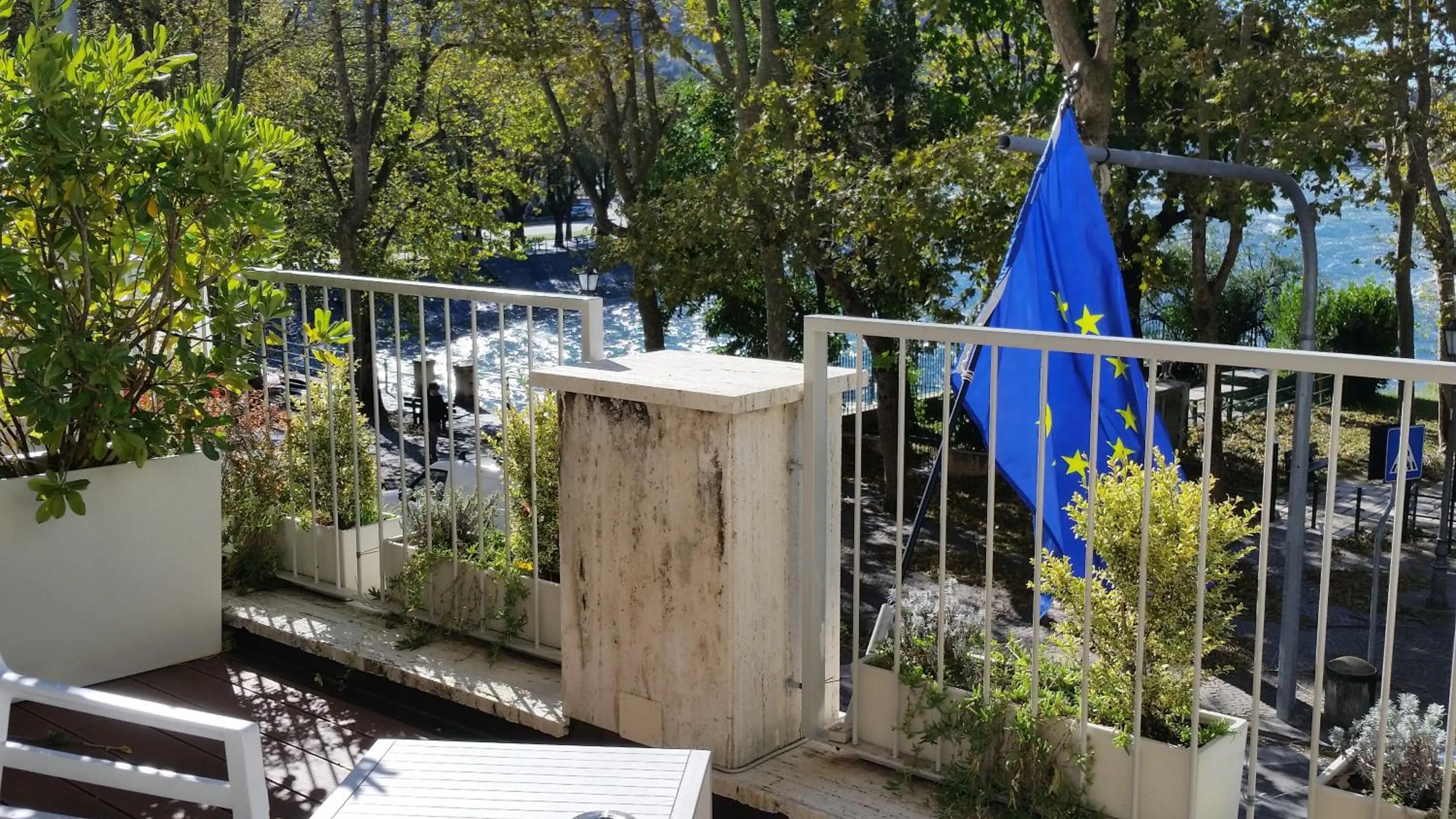 Balcony/Terrace in HLL Hotel Lungolago Lecco-Como Lake