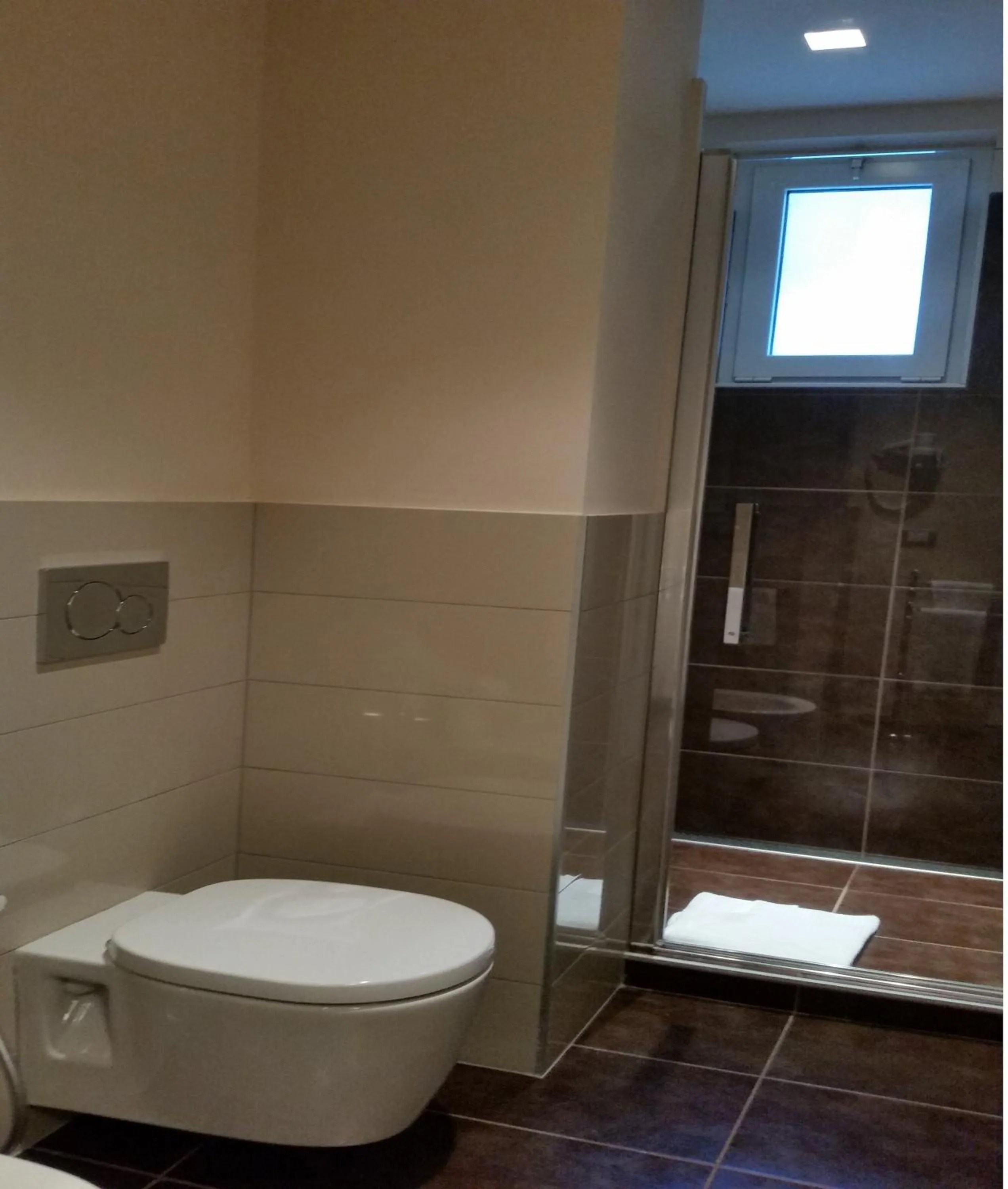 Bathroom in HLL Hotel Lungolago Lecco-Como Lake