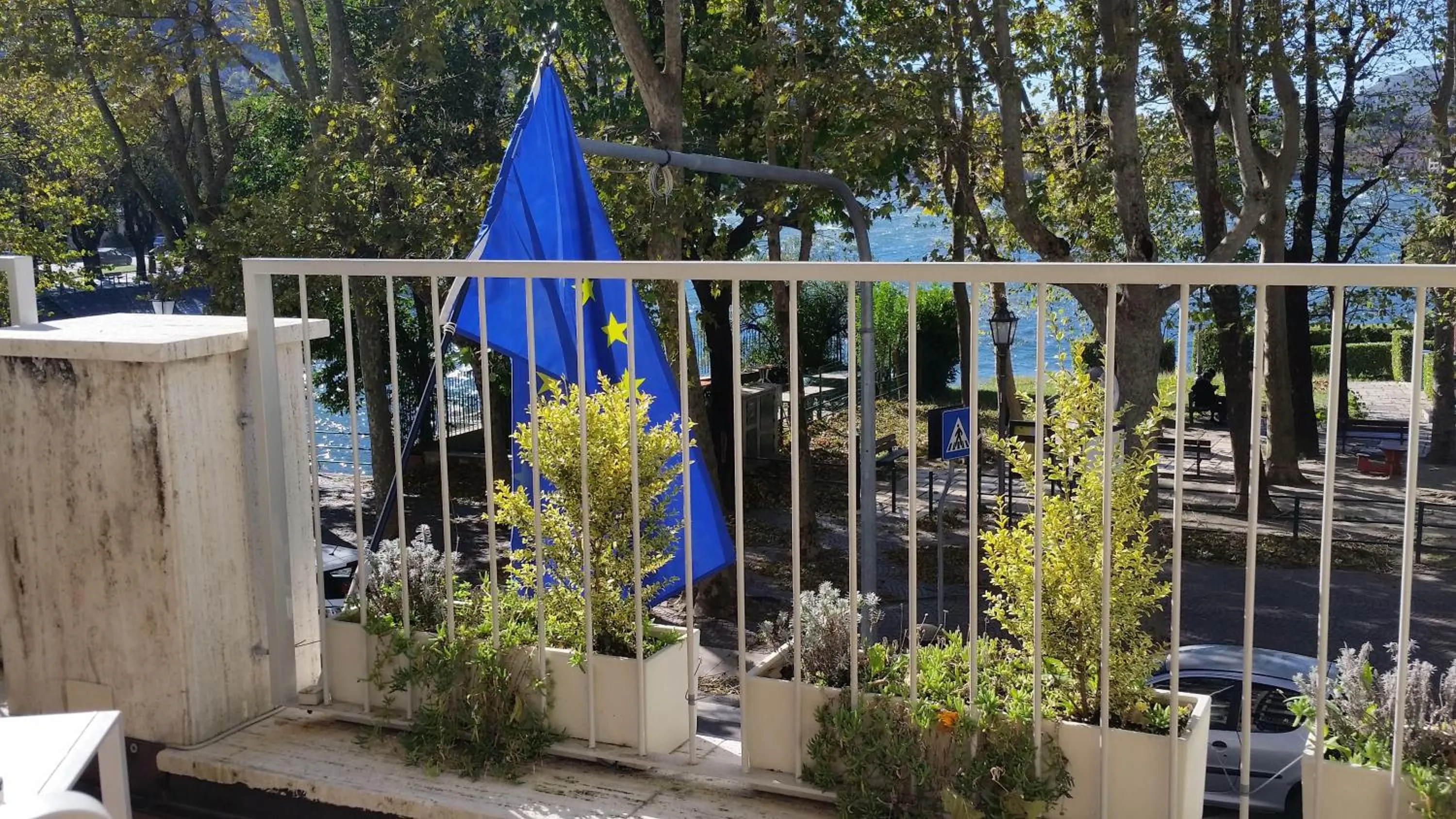 Balcony/Terrace in HLL Hotel Lungolago Lecco-Como Lake