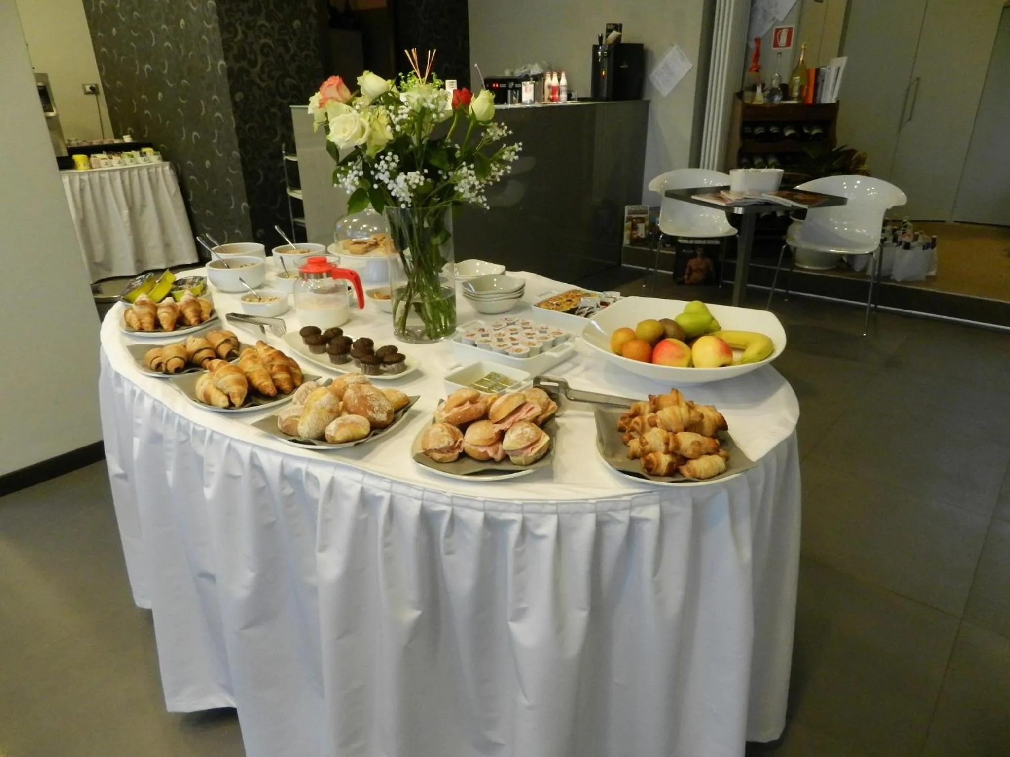 Food in HLL Hotel Lungolago Lecco-Como Lake