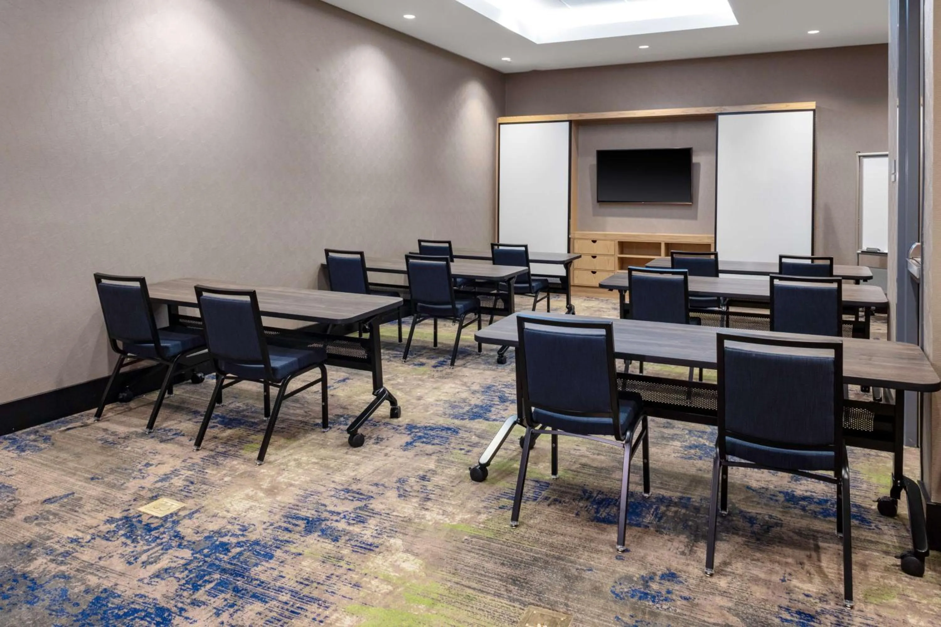 Meeting/conference room in Hyatt House Nashville Downtown-Convention Center