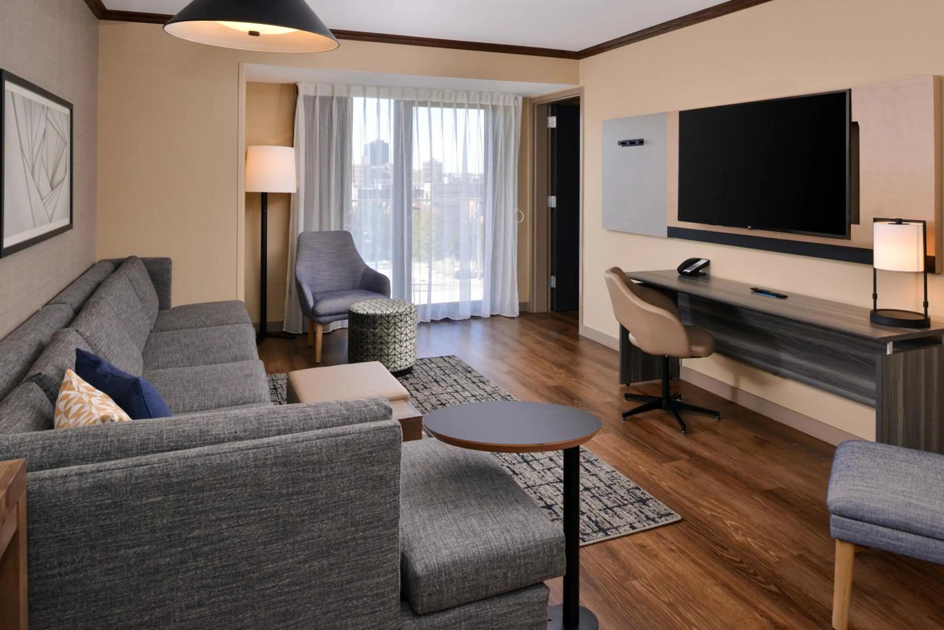 TV and multimedia in Hyatt Place Chicago Wicker Park