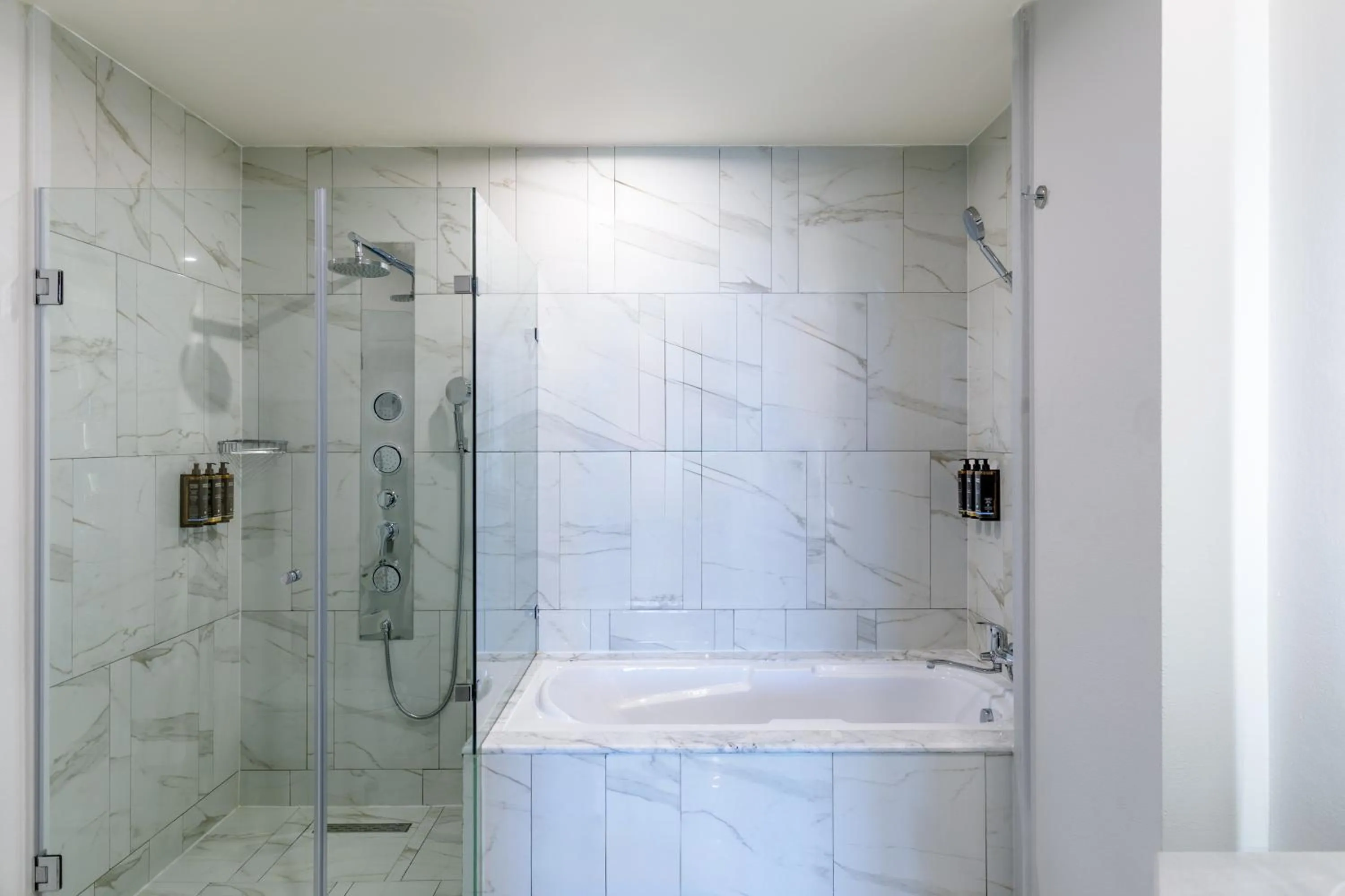 Bathroom in Mercure Baku City