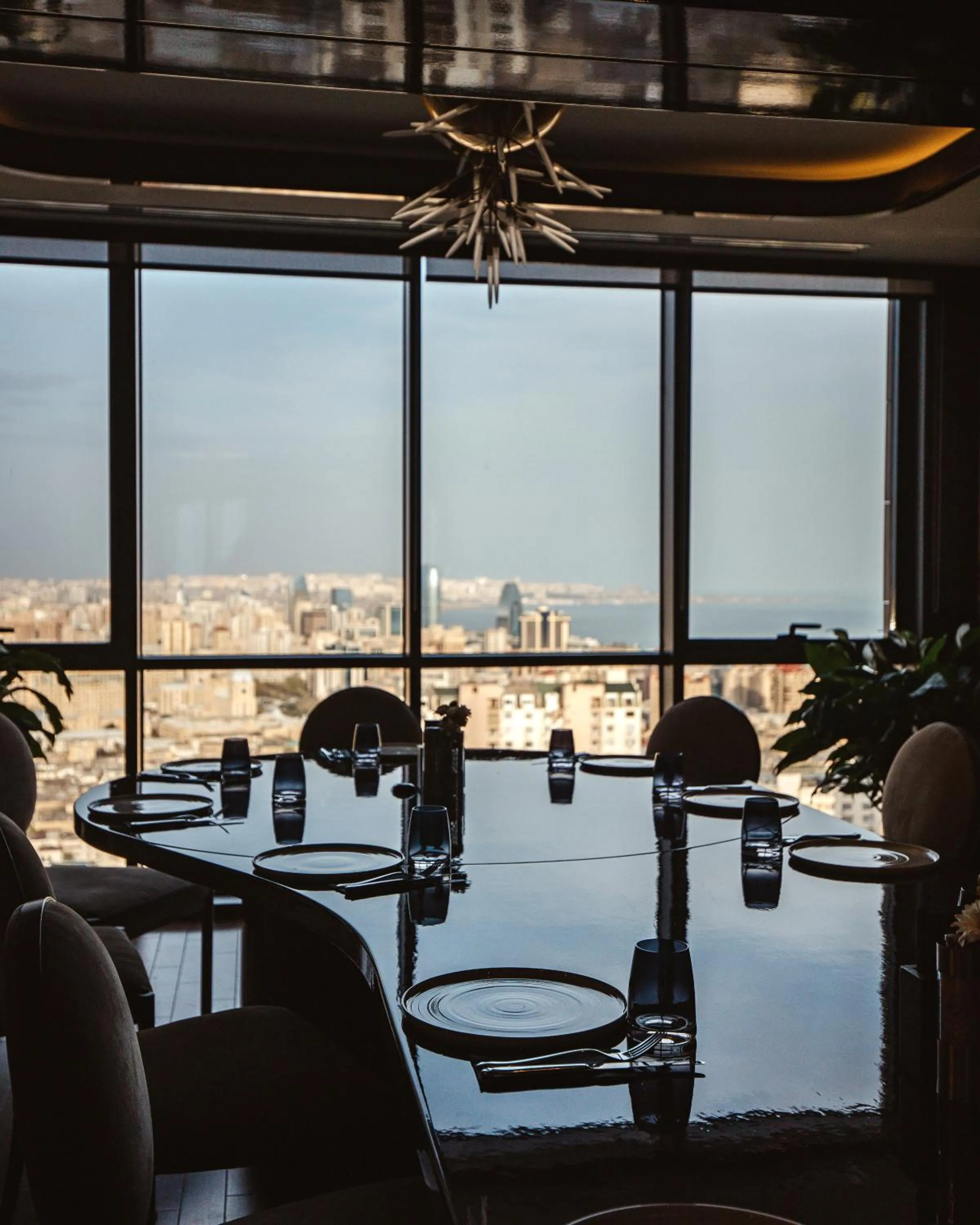 Restaurant/places to eat in Mercure Baku City