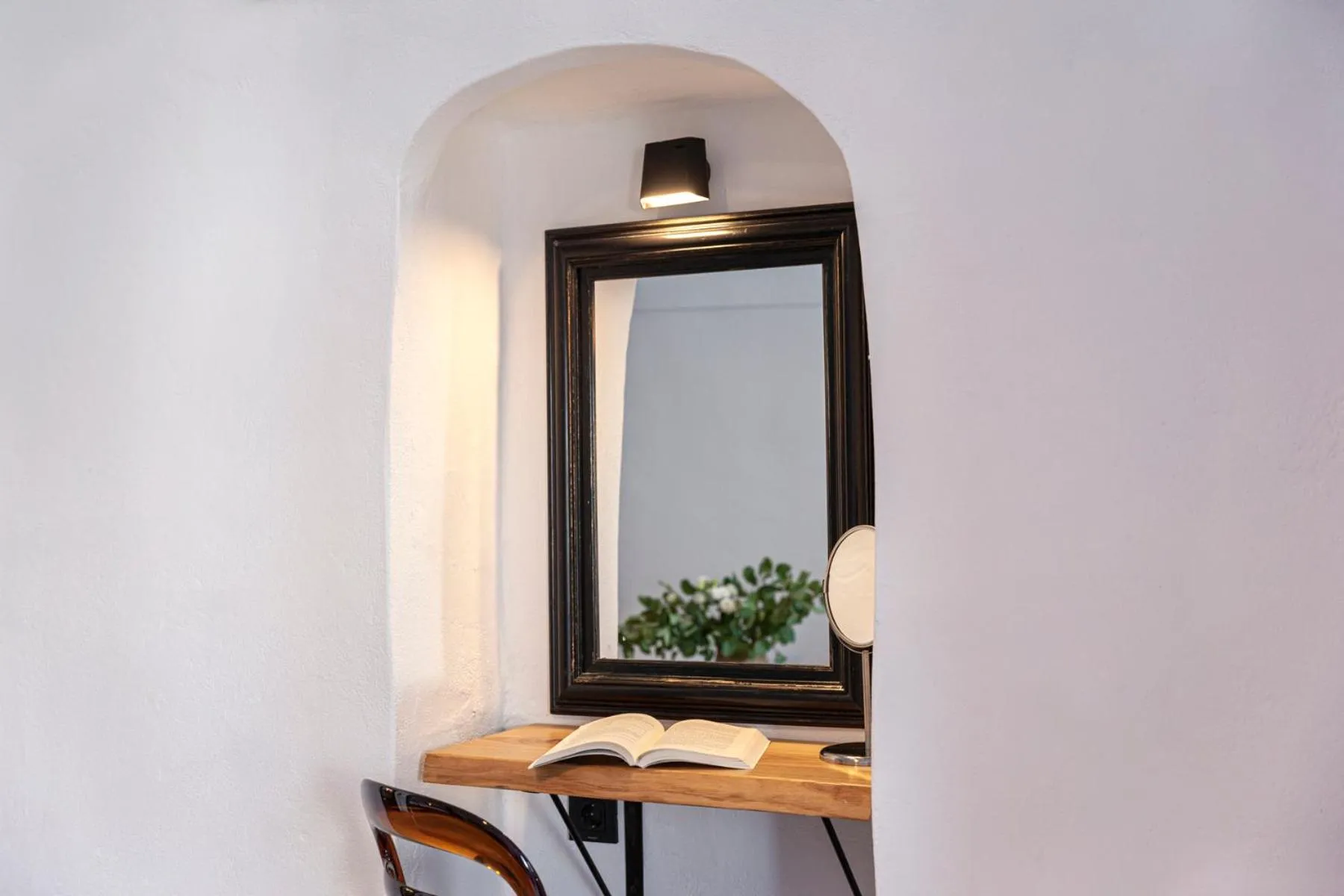 Decorative detail in Pearl of Caldera Oia - Boutique Hotel by Pearl Hotel Collection