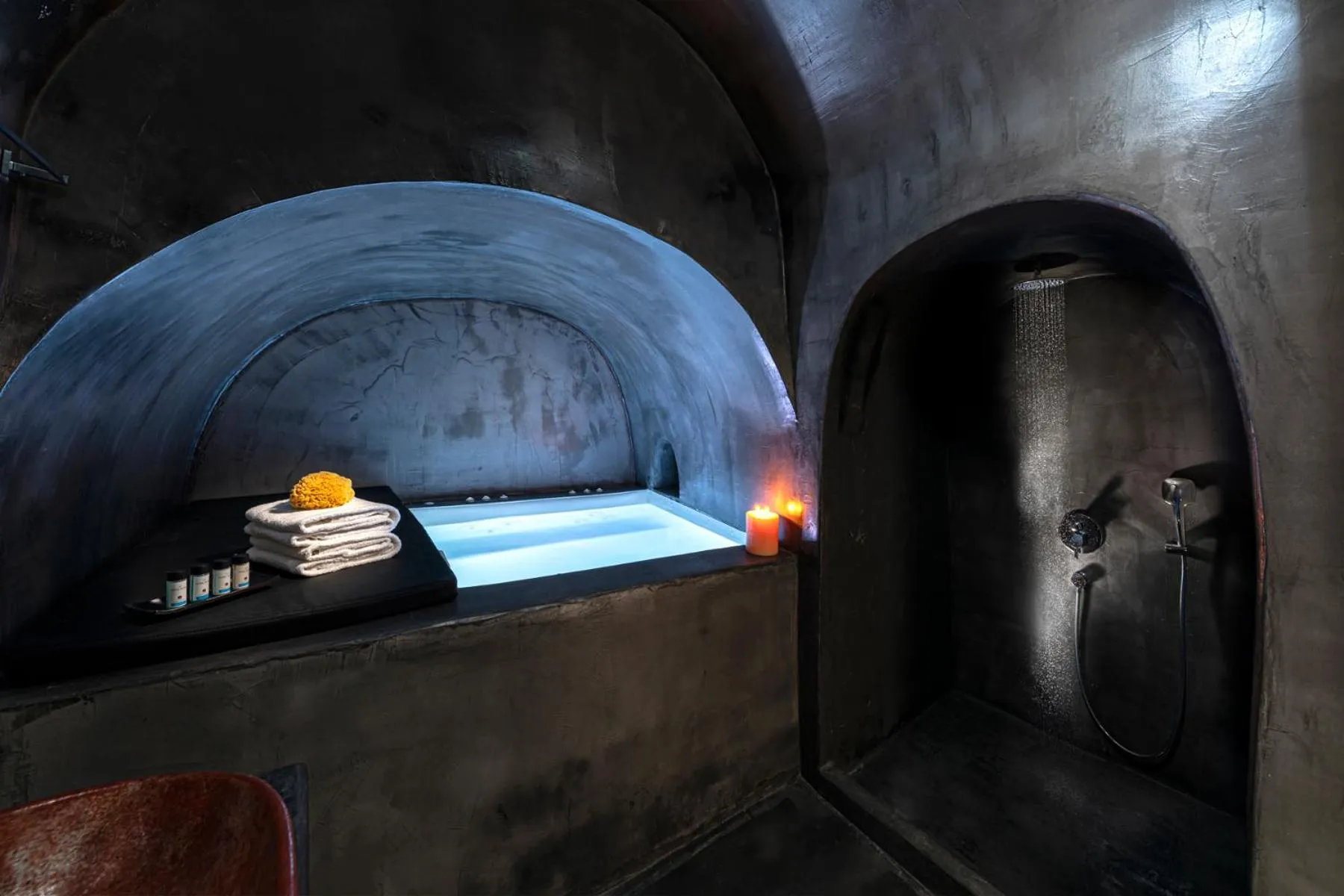 Hot Tub in Pearl of Caldera Oia - Boutique Hotel by Pearl Hotel Collection