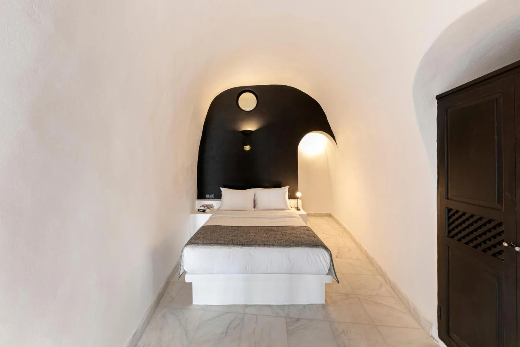 Bed in Pearl of Caldera Oia - Boutique Hotel by Pearl Hotel Collection