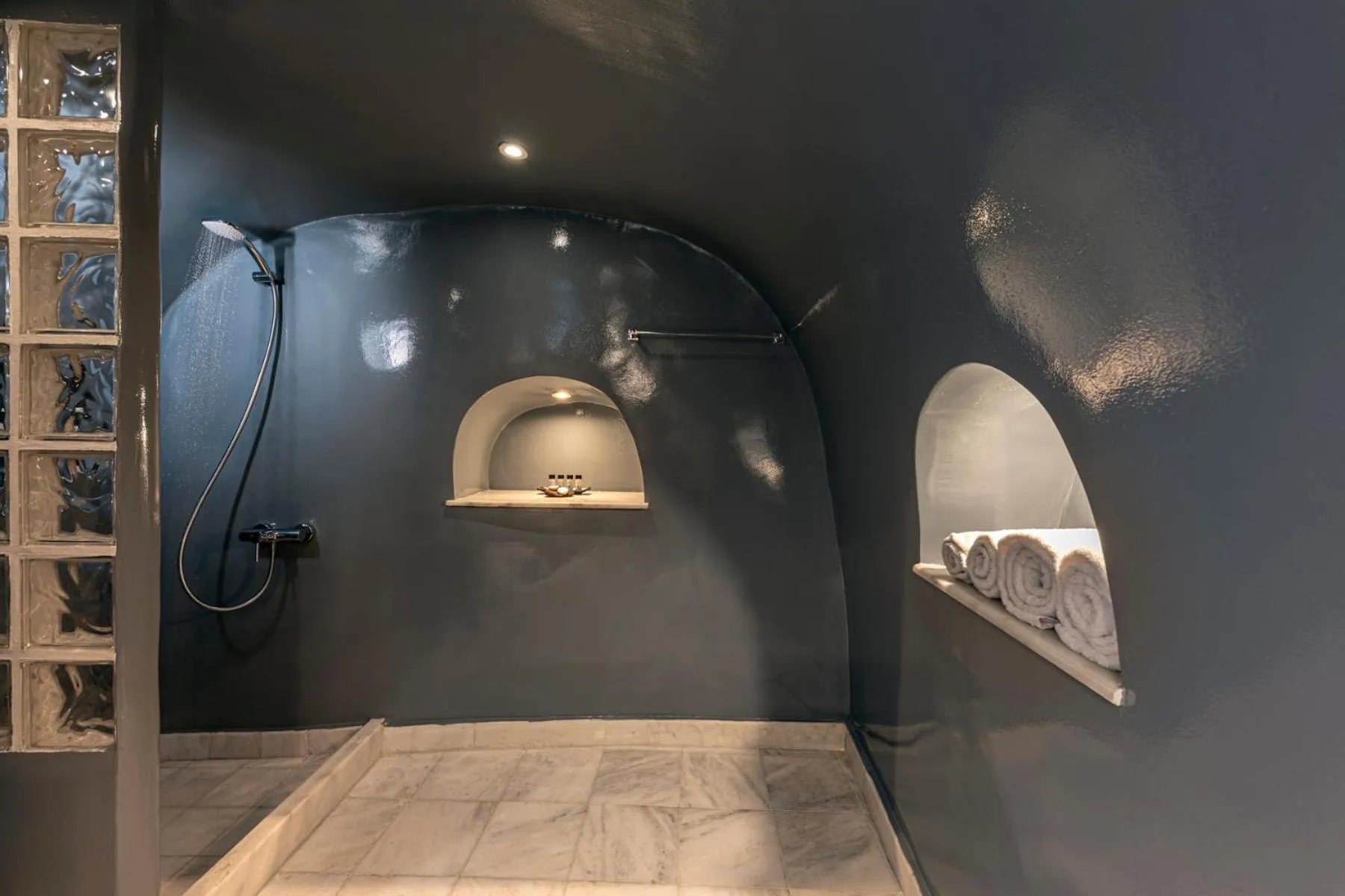 Bathroom, Bed in Pearl of Caldera Oia - Boutique Hotel by Pearl Hotel Collection