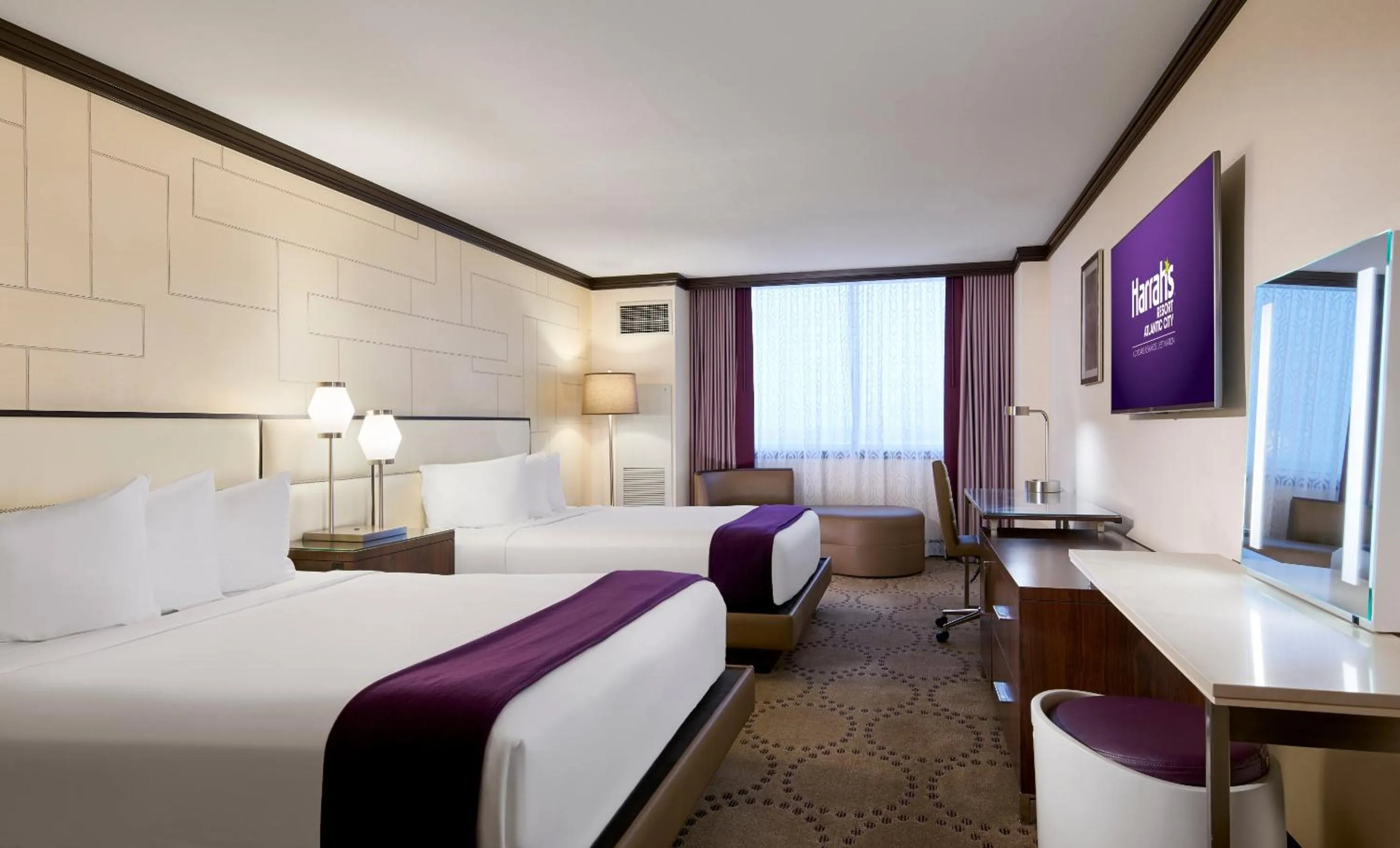 Bedroom, Bed in Harrah's Resort Atlantic City, A Caesars Destination