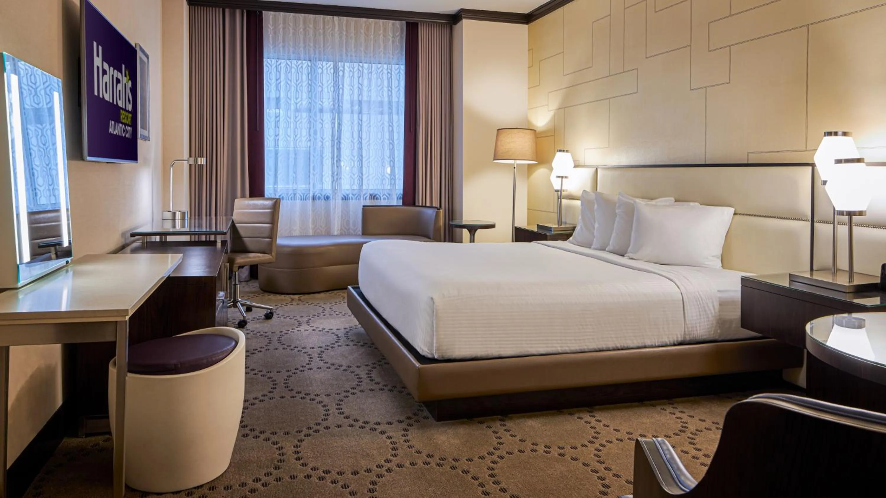 Bed in Harrah's Resort Atlantic City, A Caesars Destination