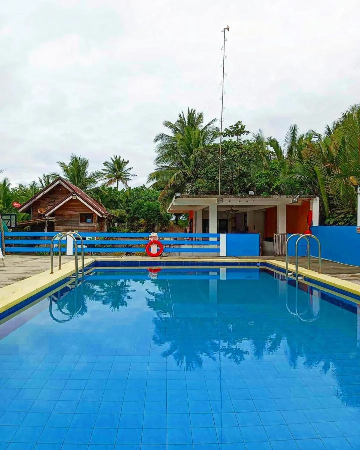 Swimming pool in Lotus Sun & Waves Beach Resort