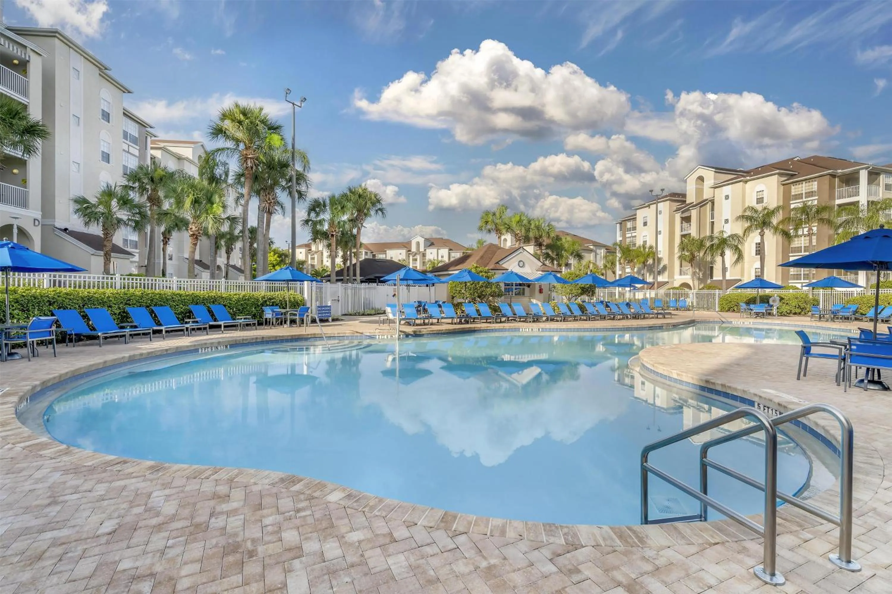 Pool view in Hilton Vacation Club Grande Villas Orlando