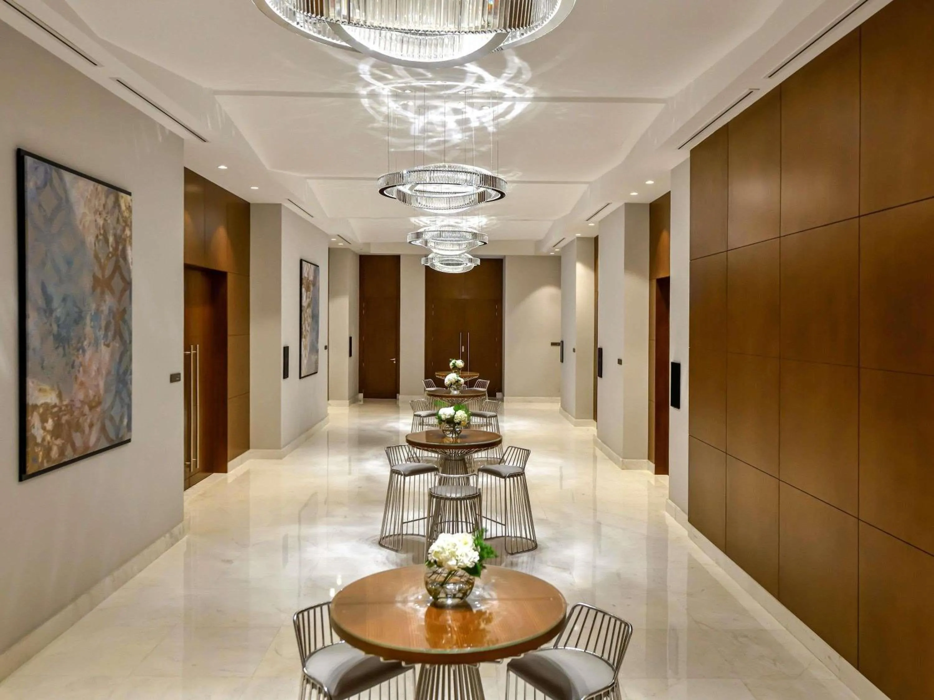 Business facilities in Grand Mercure Dubai City