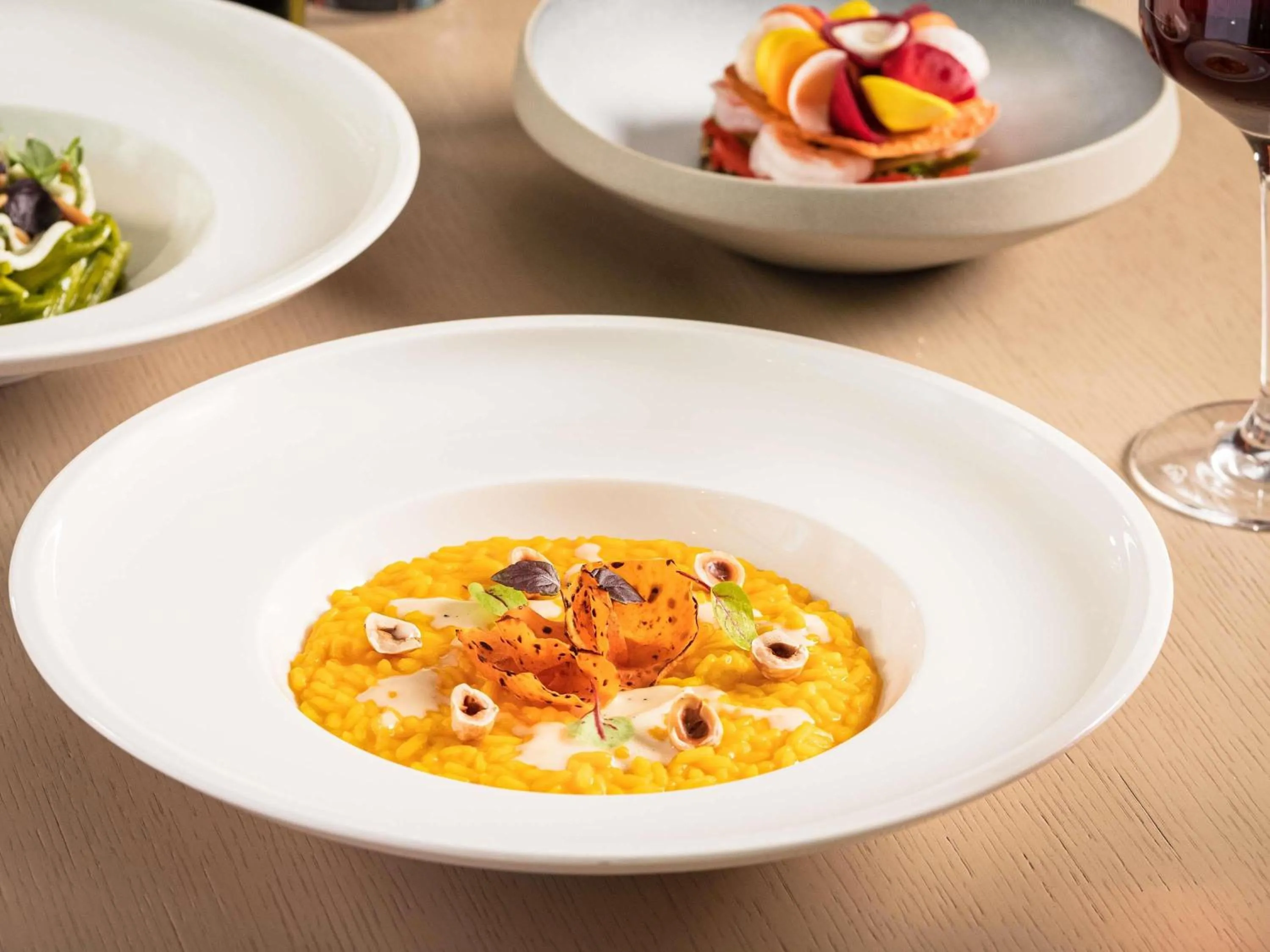 Restaurant/places to eat in Pullman Doha West Bay