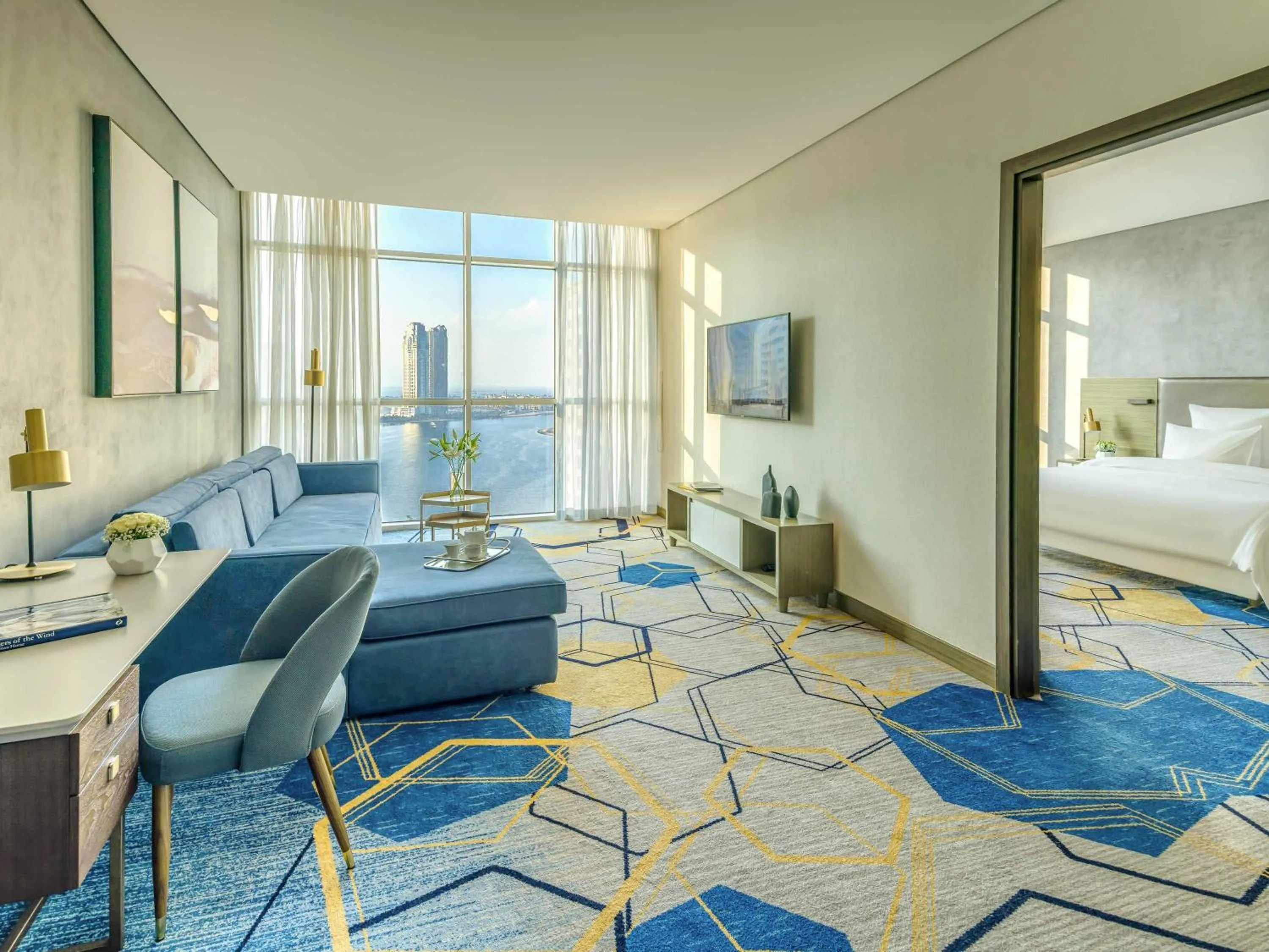 Bedroom, Bed in Pullman Sharjah