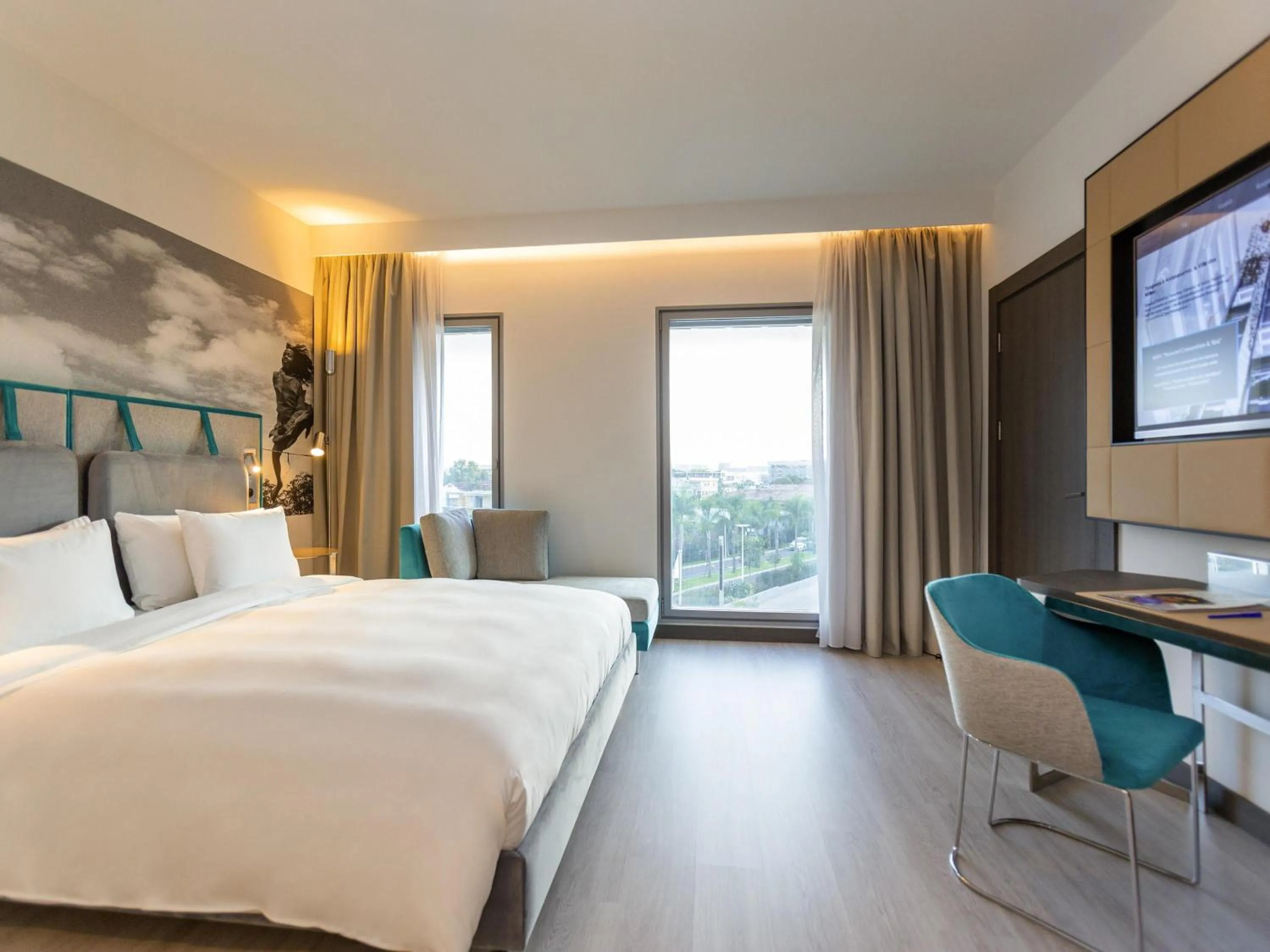 Bedroom, Bed in Novotel Convention And Spa