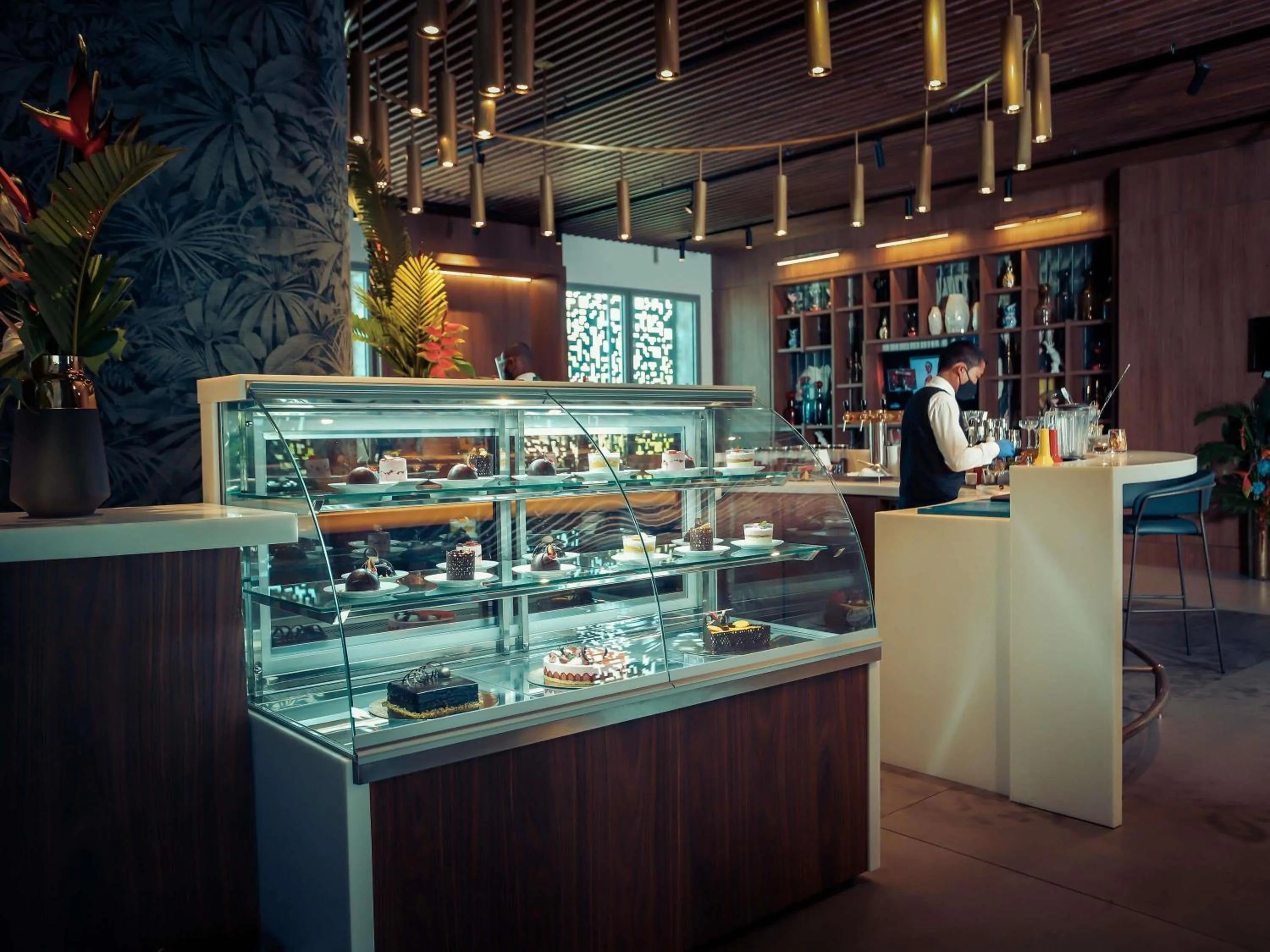 Lounge or bar in Novotel Convention And Spa