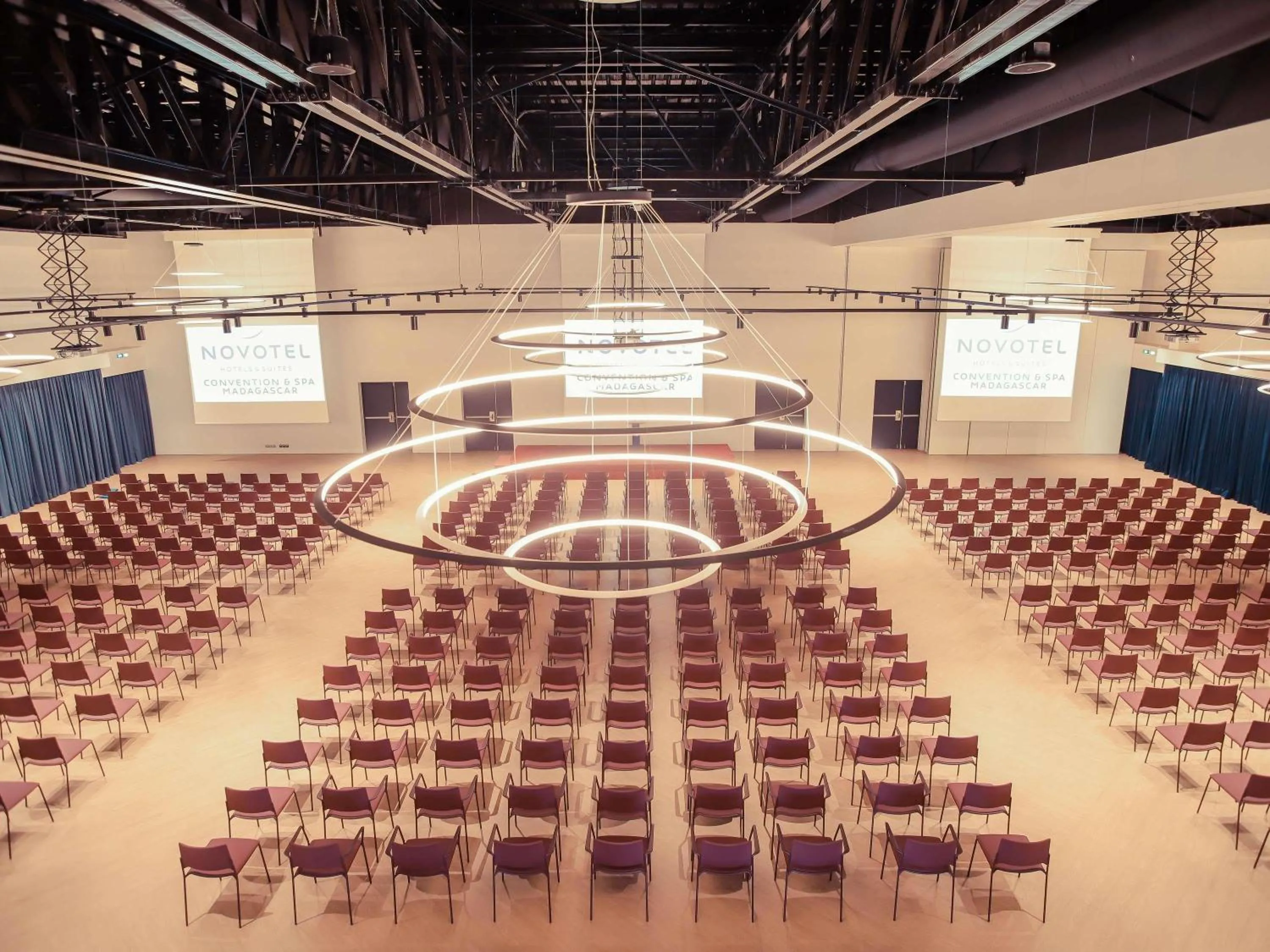 Meeting/conference room in Novotel Convention And Spa