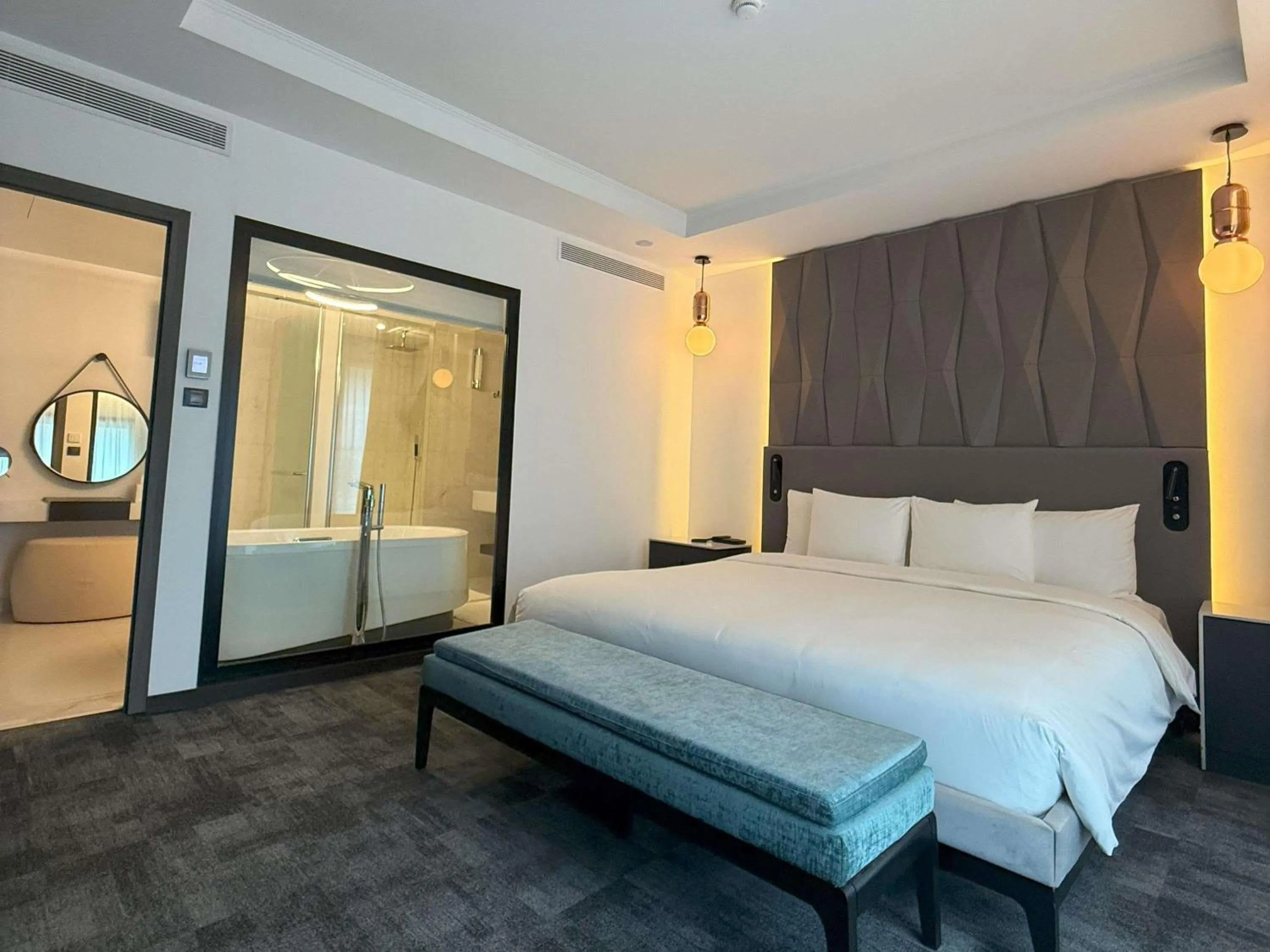 Bedroom, Bed in Novotel Convention And Spa