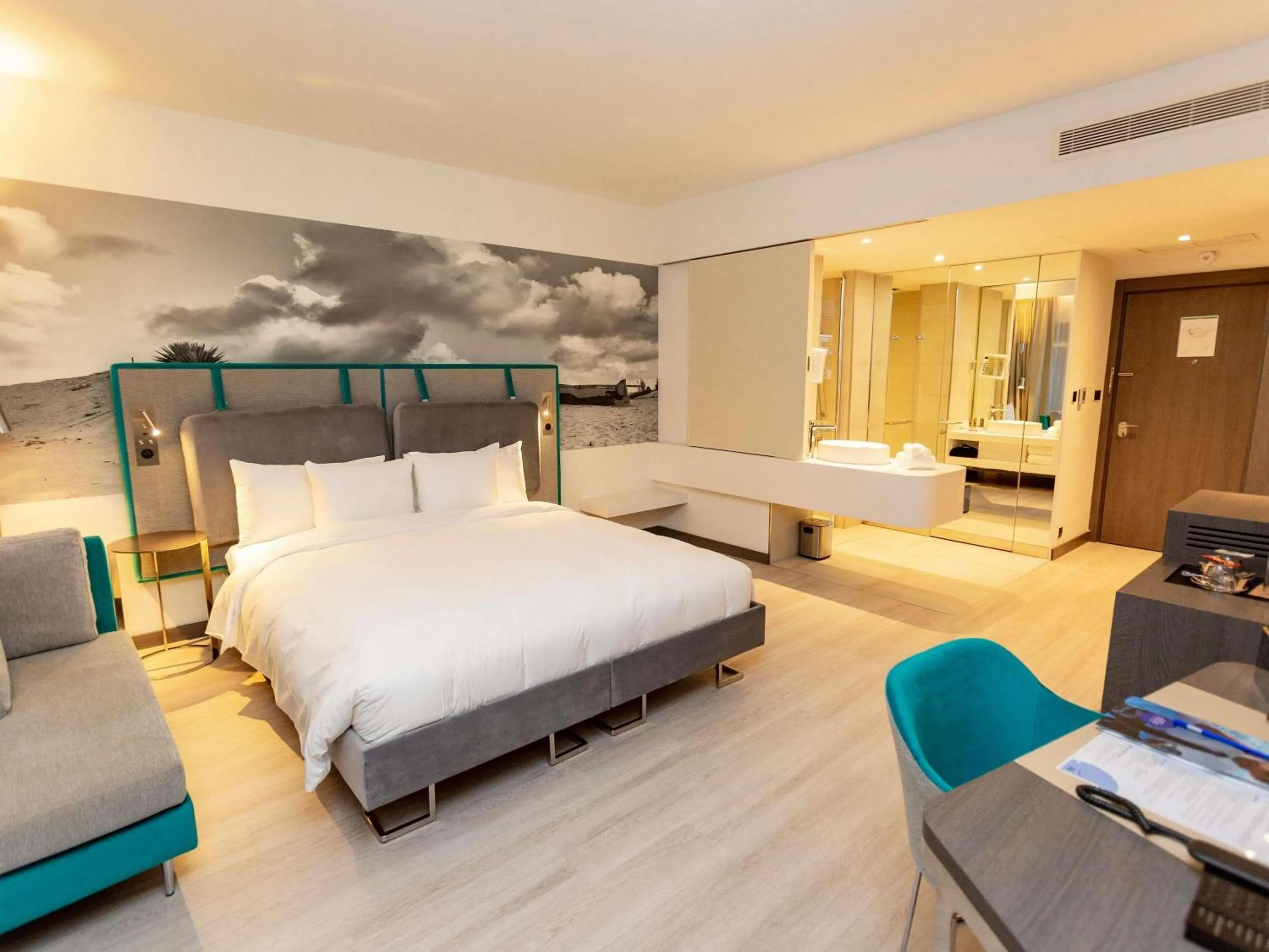 Bedroom, Bed in Novotel Convention And Spa