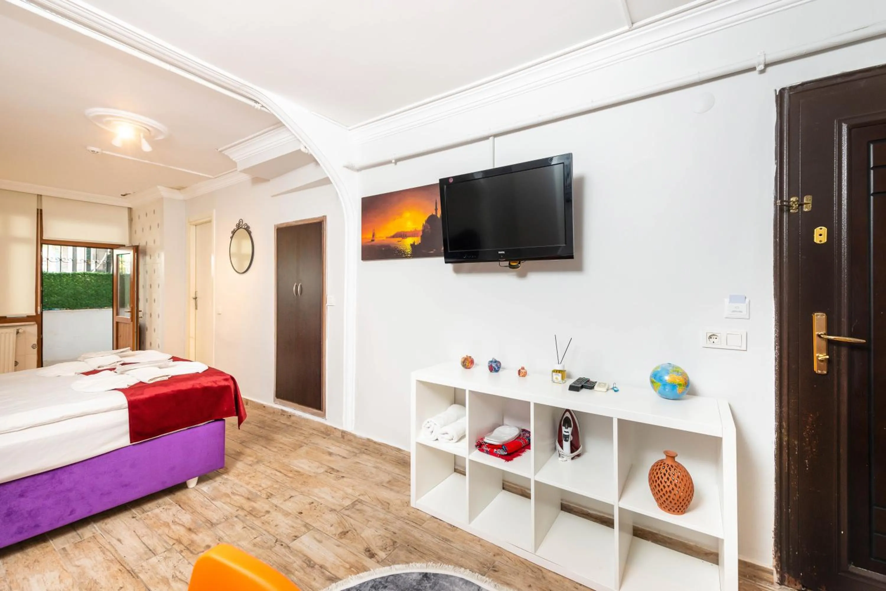 Communal lounge/ TV room in Stone Hause Küçük Ayasofya Mah