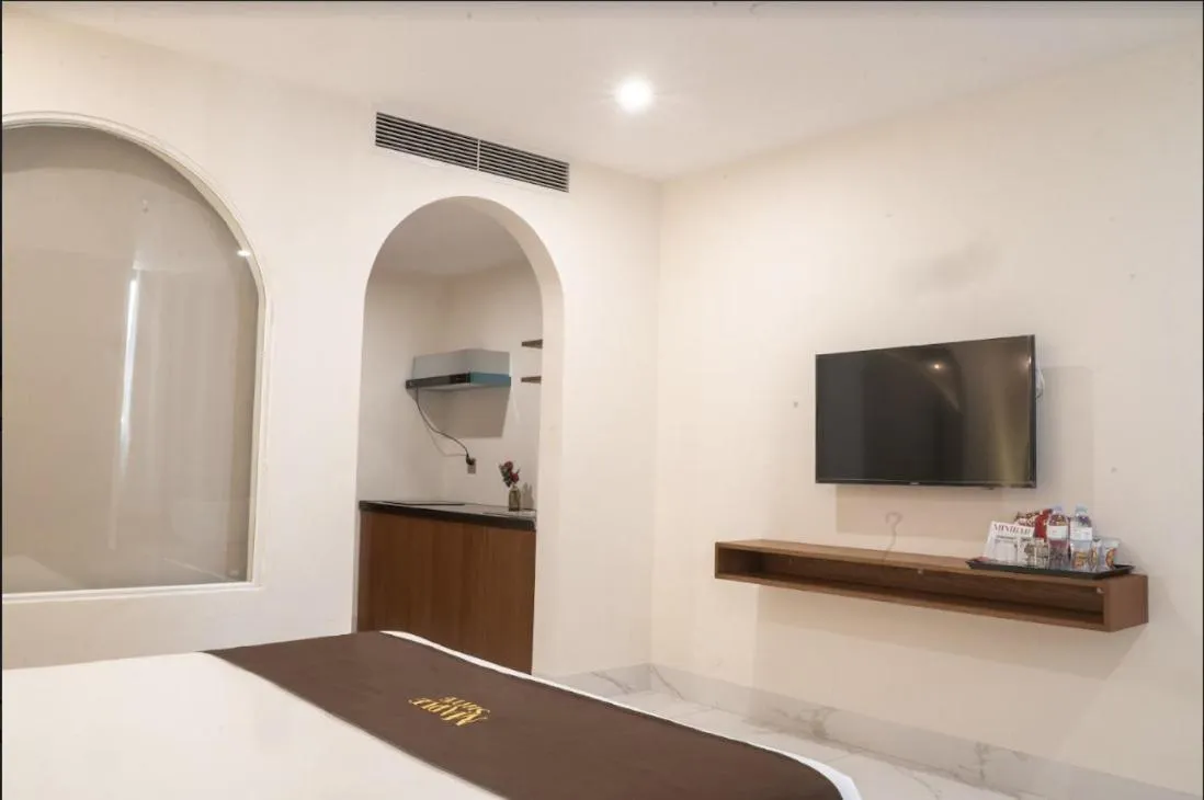 Kitchen or kitchenette in Maple Suite Hotel & Apartment