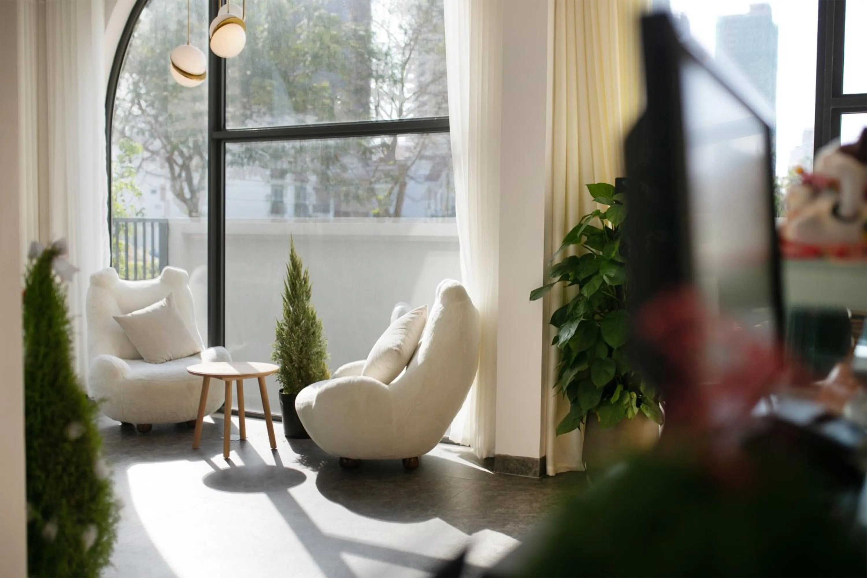 Lobby or reception in Maple Suite Hotel & Apartment