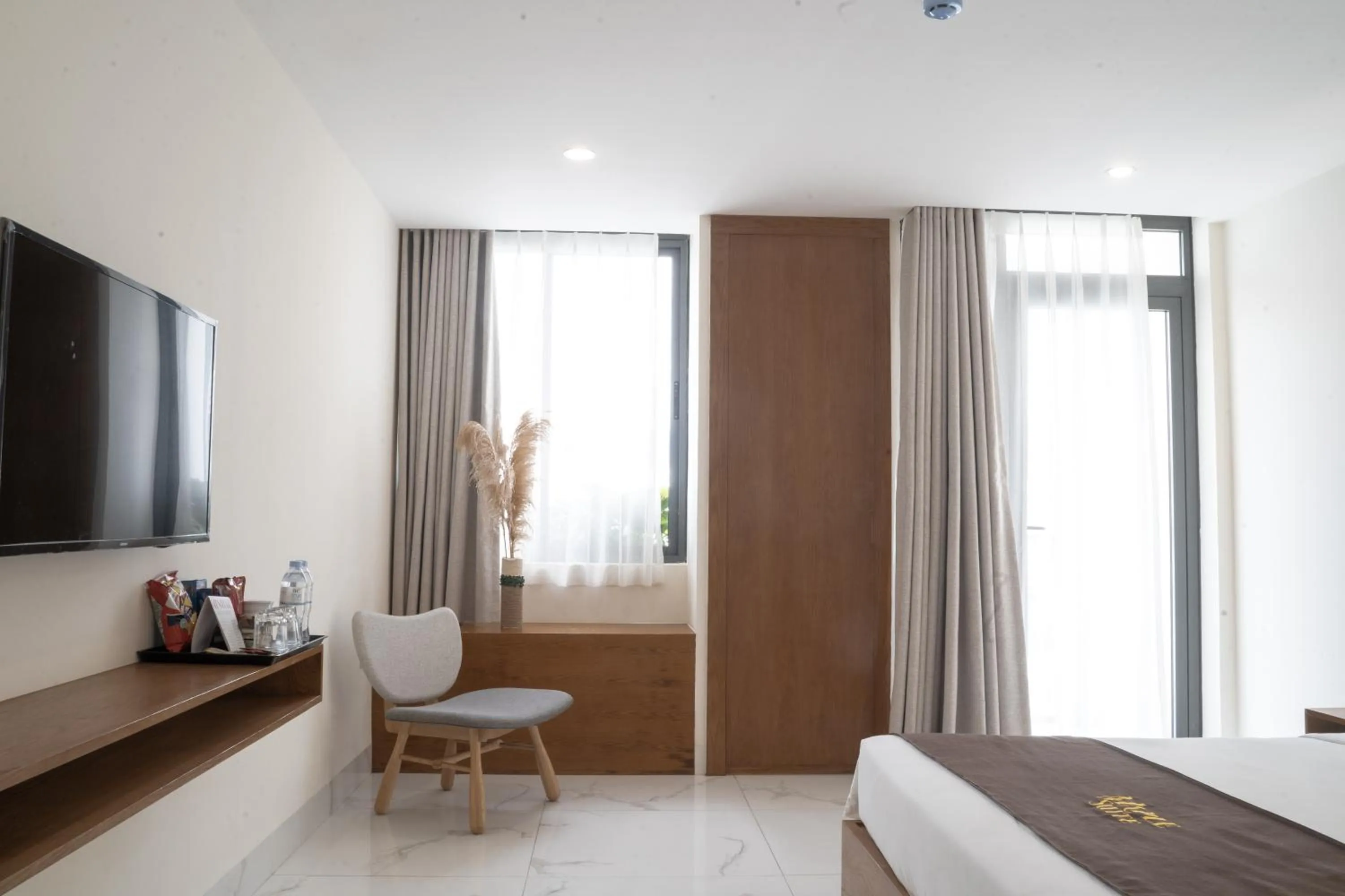 Living room in Maple Suite Hotel & Apartment