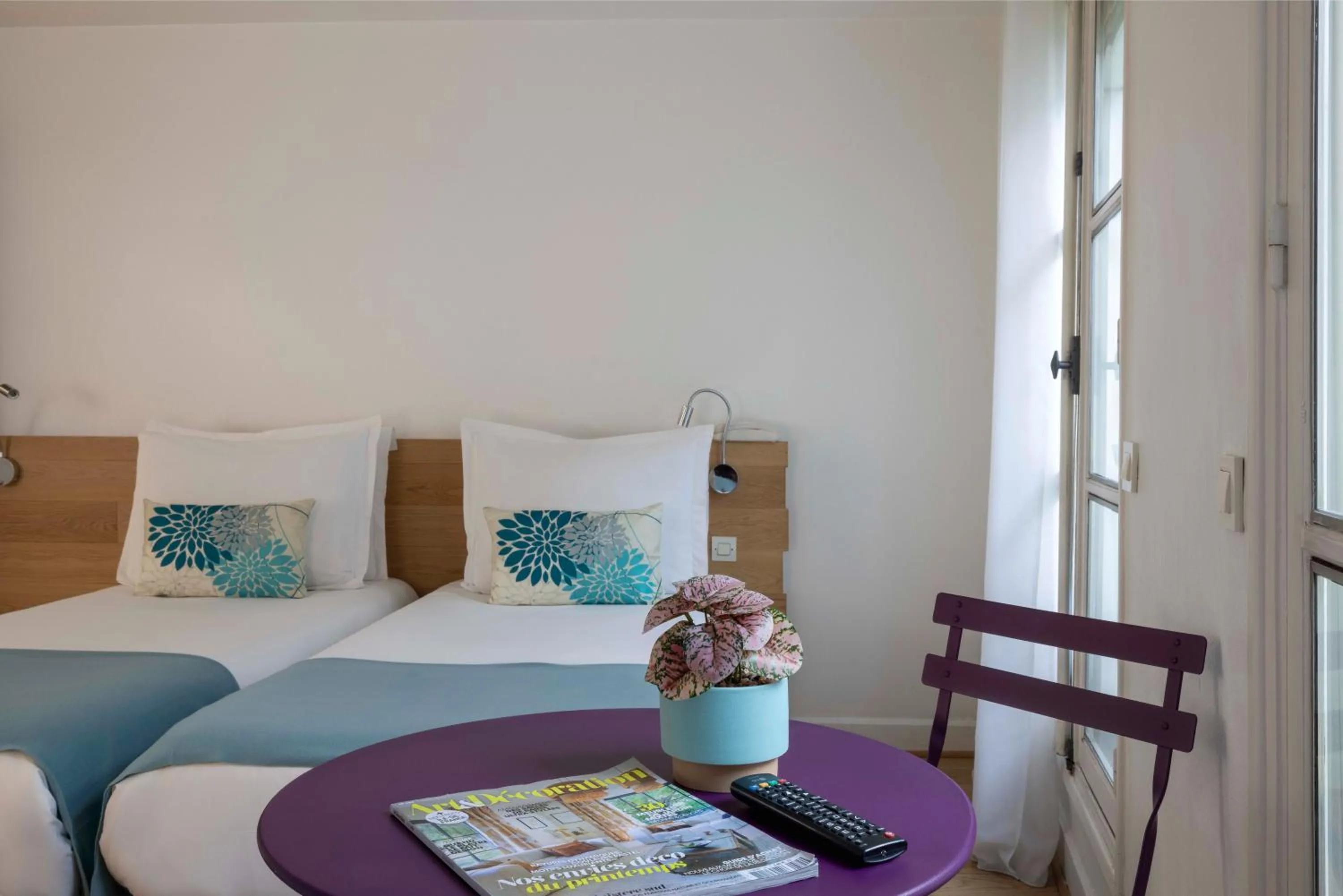 Bedroom, Bed in Grand Hotel du Calvados - Opera