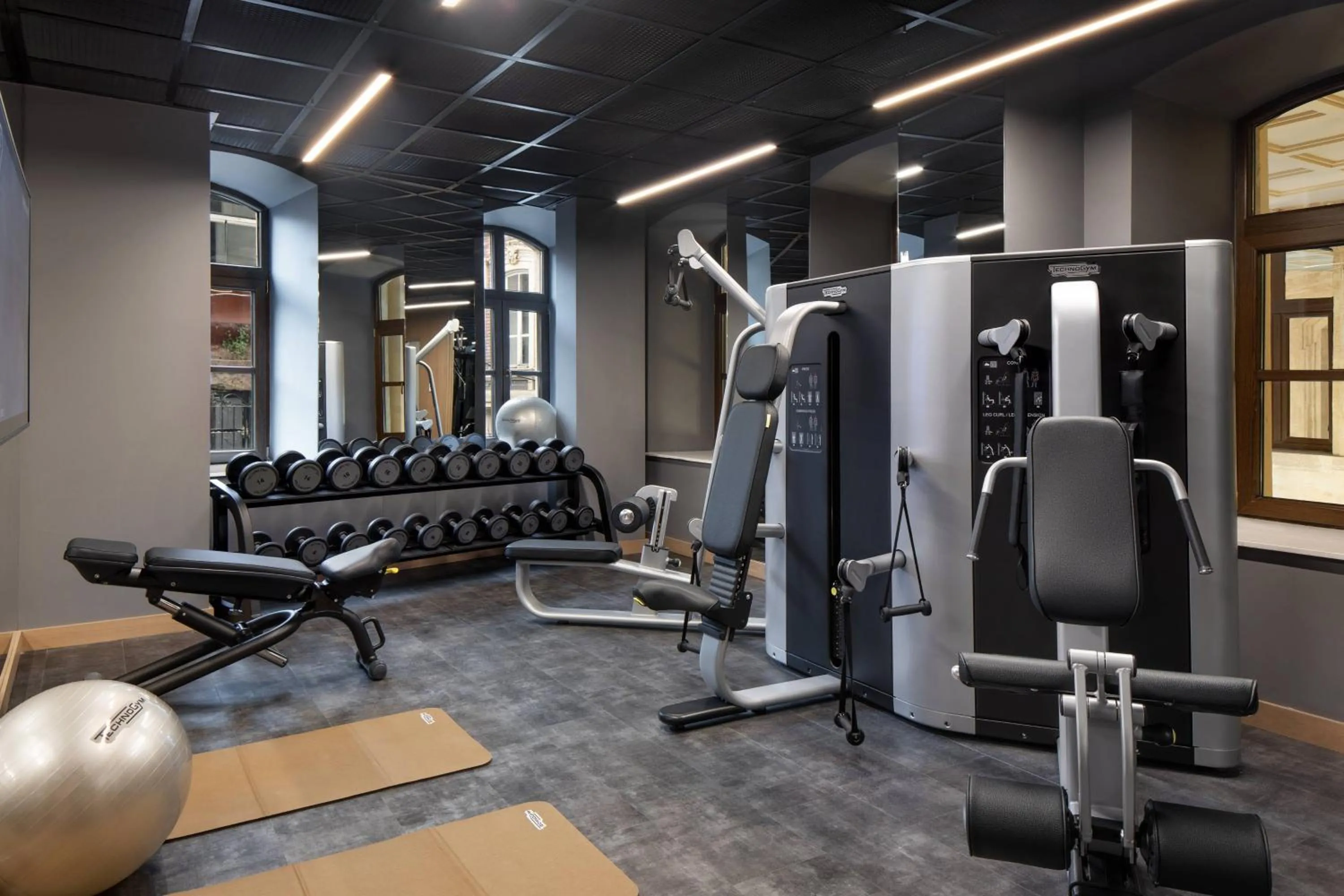 Fitness centre/facilities in JW Marriott Istanbul Bosphorus
