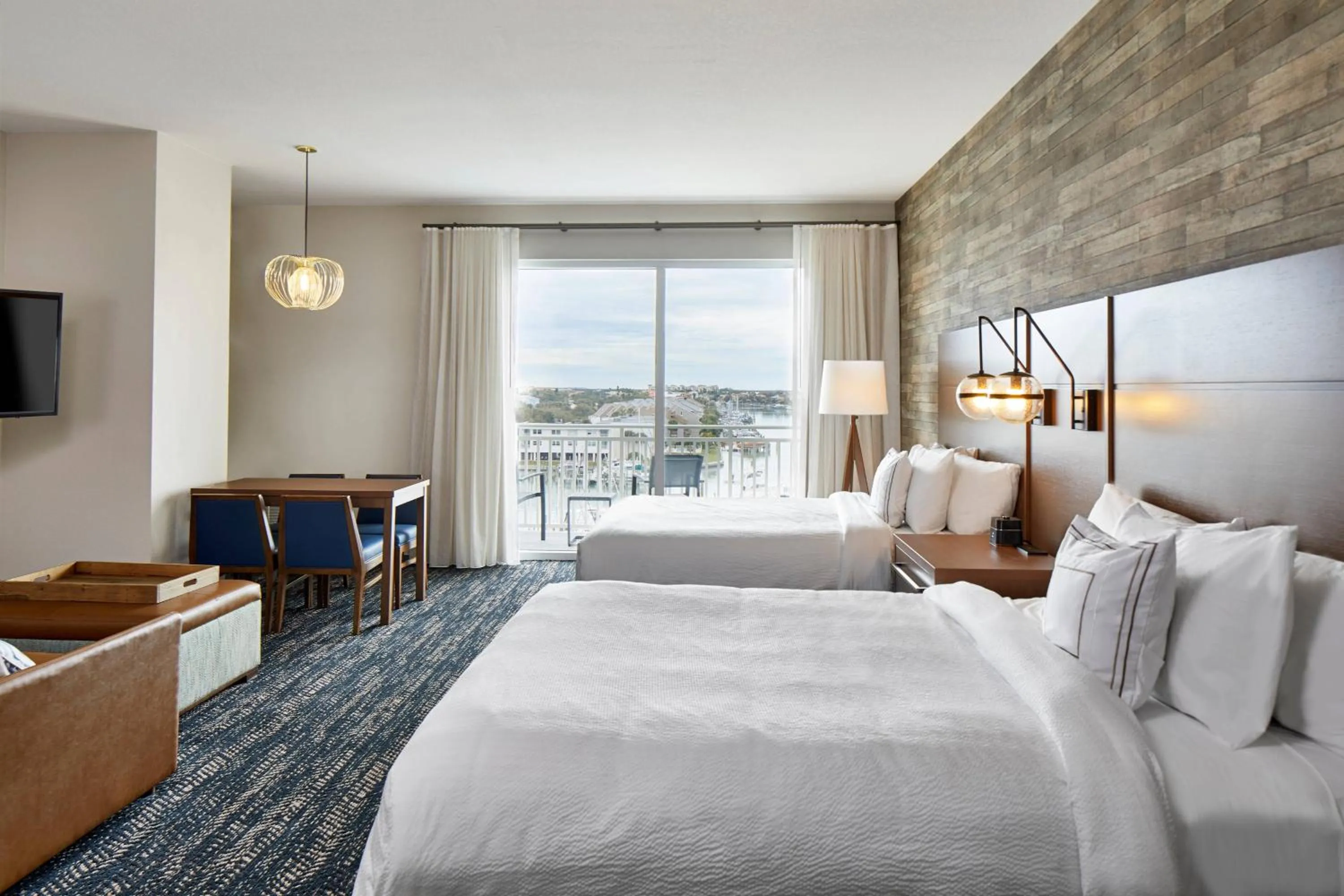 Photo of the whole room, Bed in Residence Inn St. Petersburg Tierra Verde