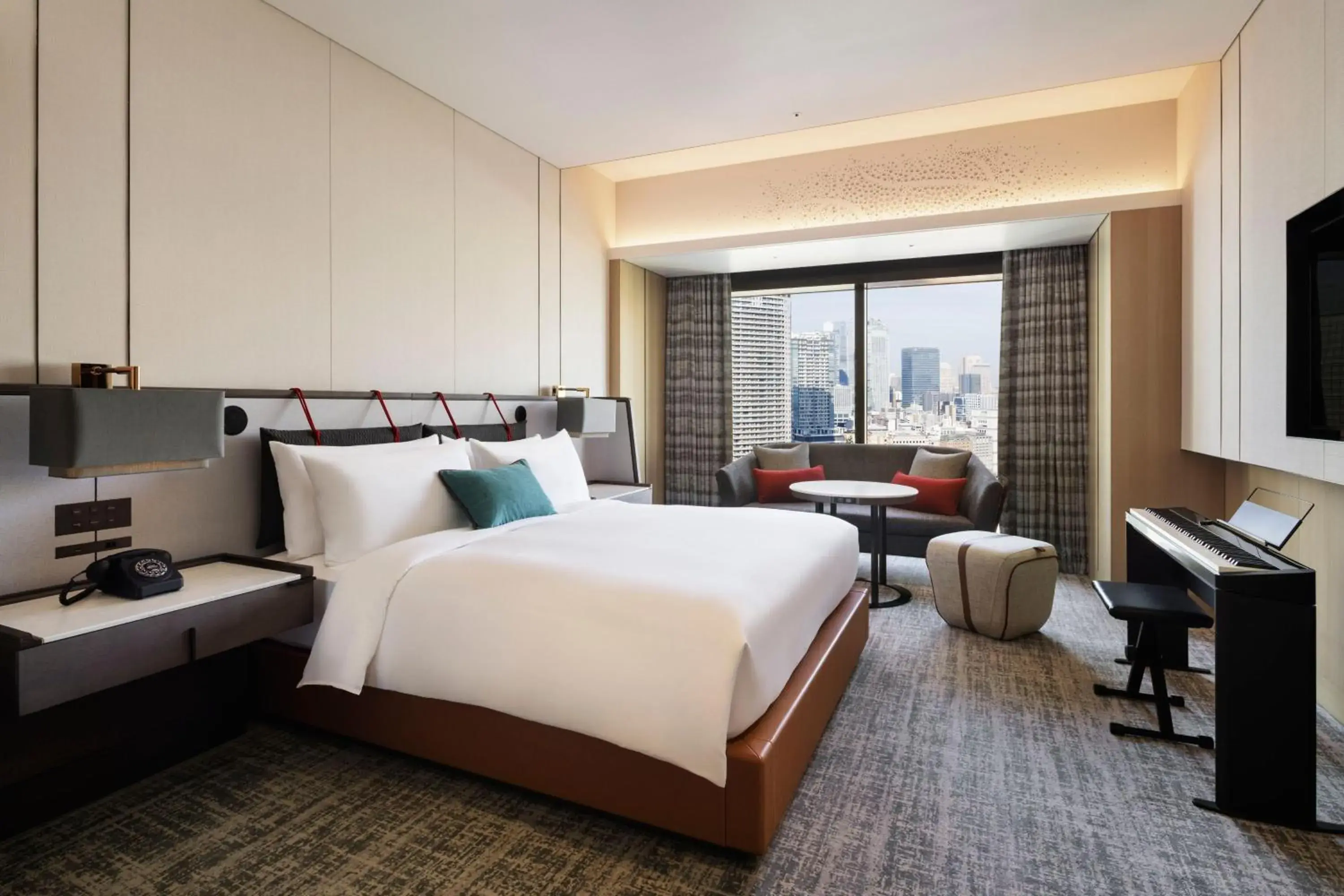 chapter 1 King in mesm Tokyo, Autograph Collection chapter 1 King in mesm Tokyo, Autograph Collection