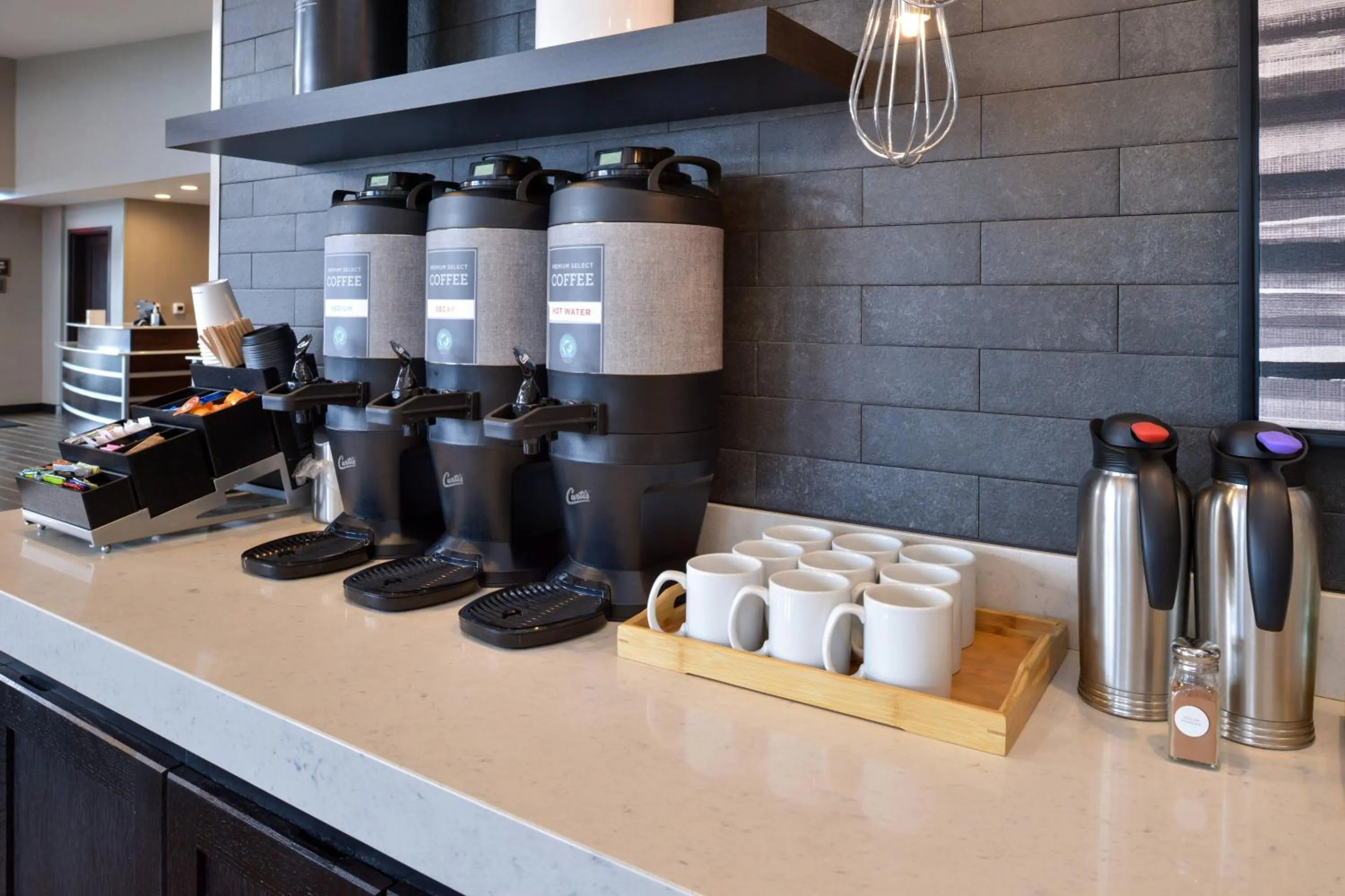 Restaurant/places to eat in Residence Inn Visalia