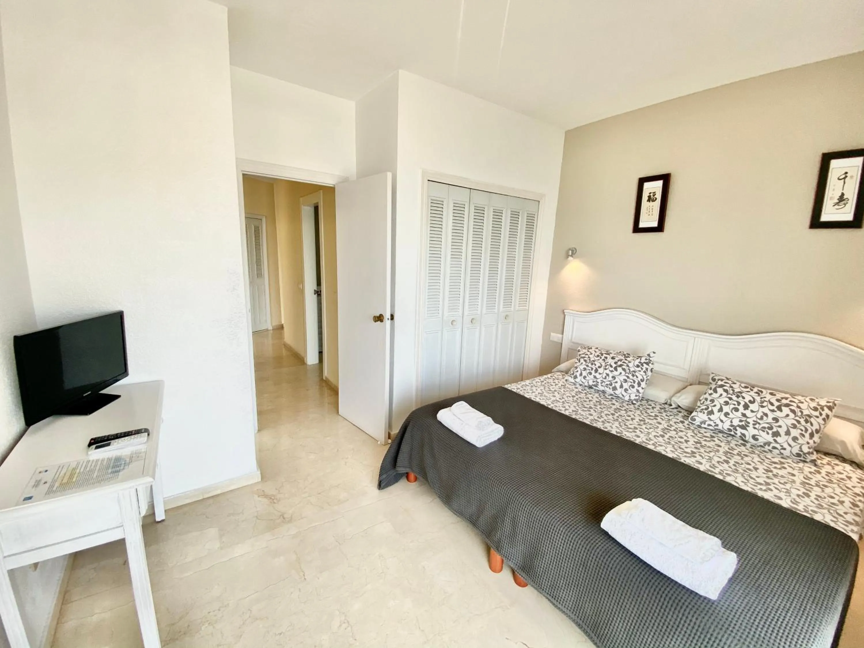 Bedroom, Bed in Apartamentos Turísticos Castillo del Vigia