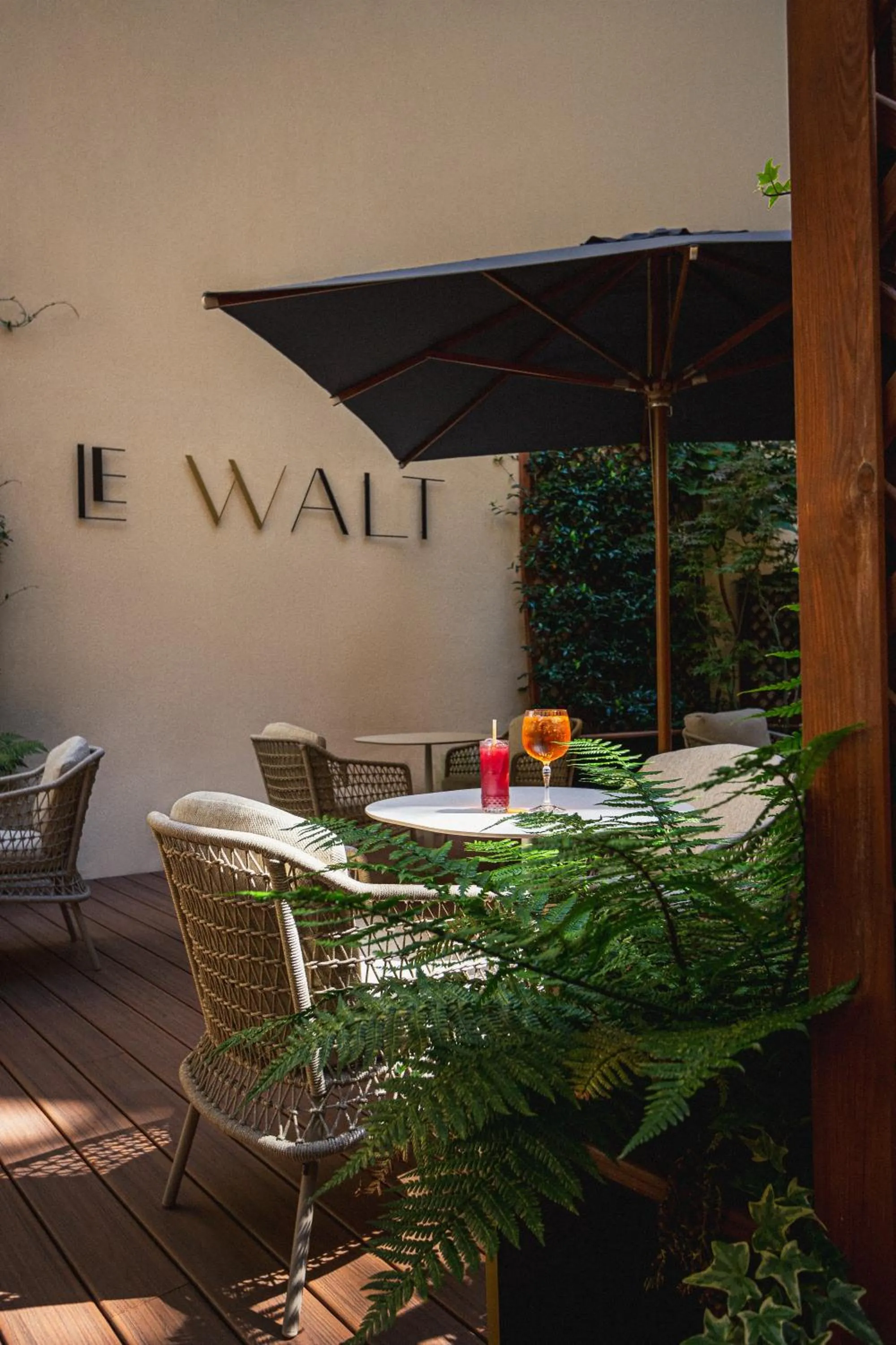Patio in Hôtel Le Walt by Inwood Hotels