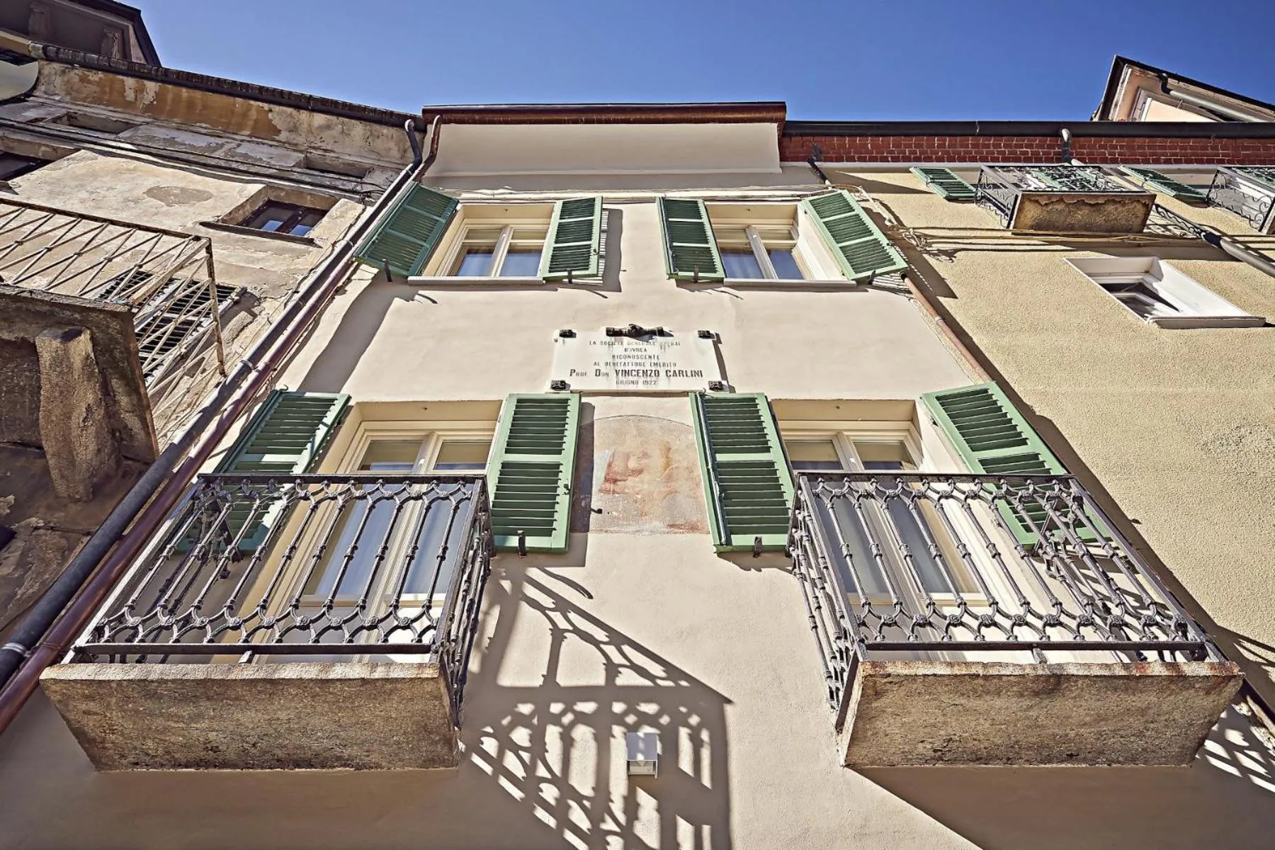 Facade/entrance in DORA maison de charme