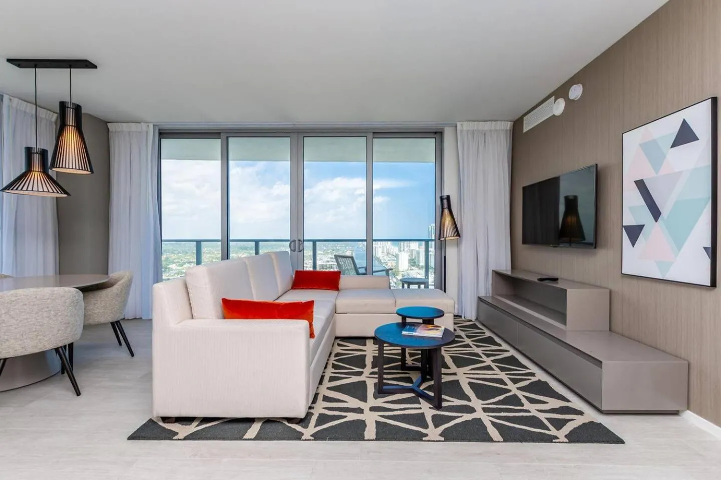 Amazing Apartments At H Beach House