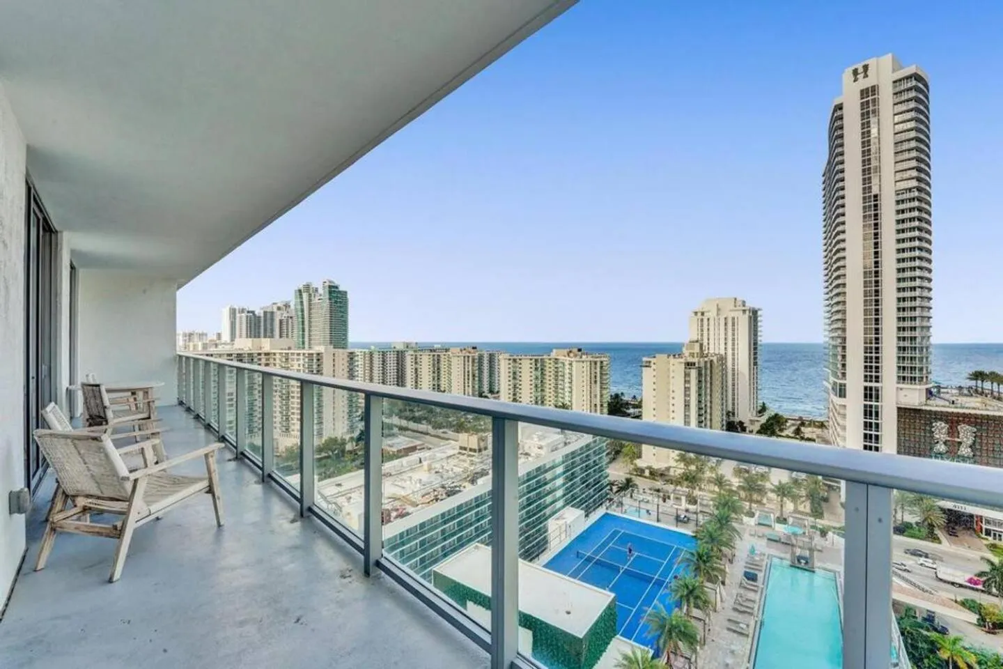 Amazing Apartments At H Beach House