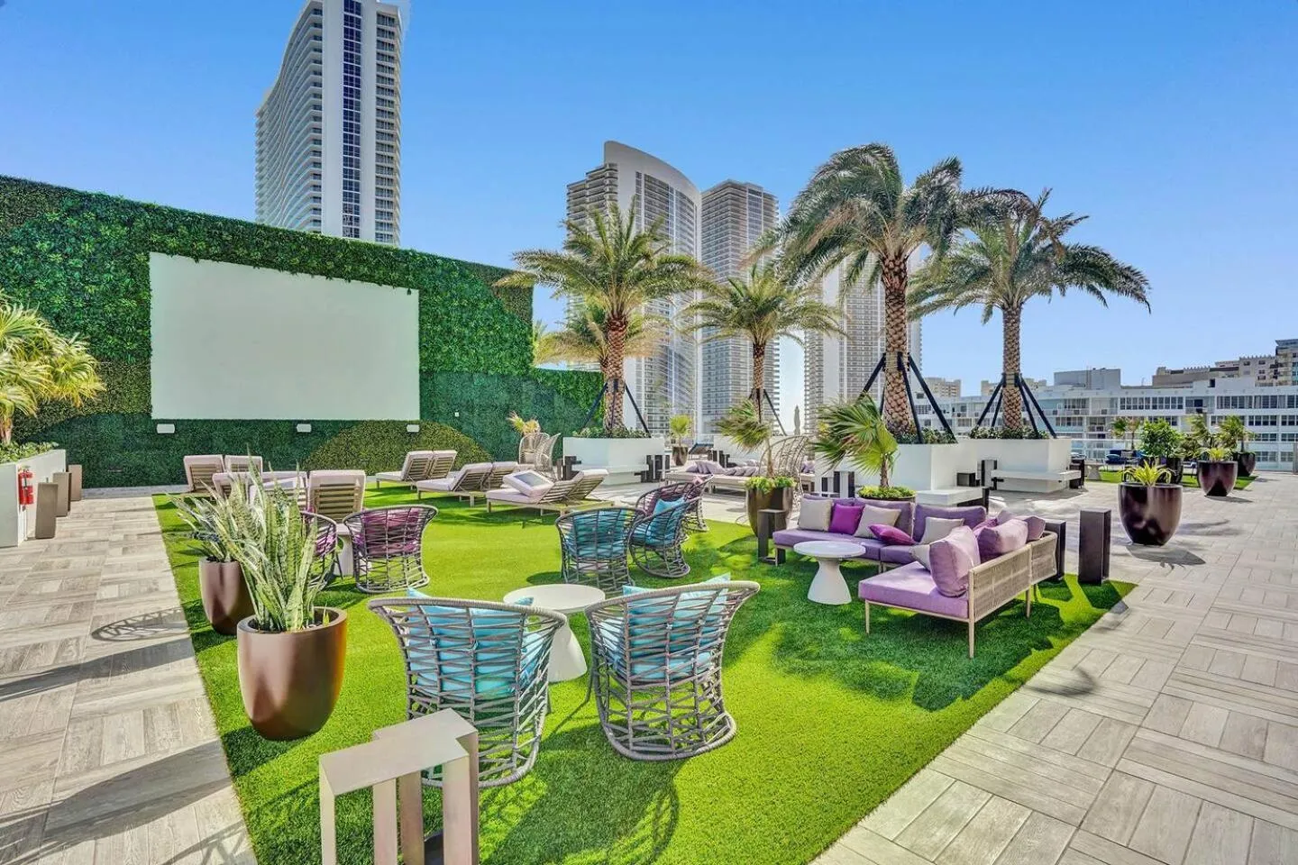 Amazing Apartments At H Beach House