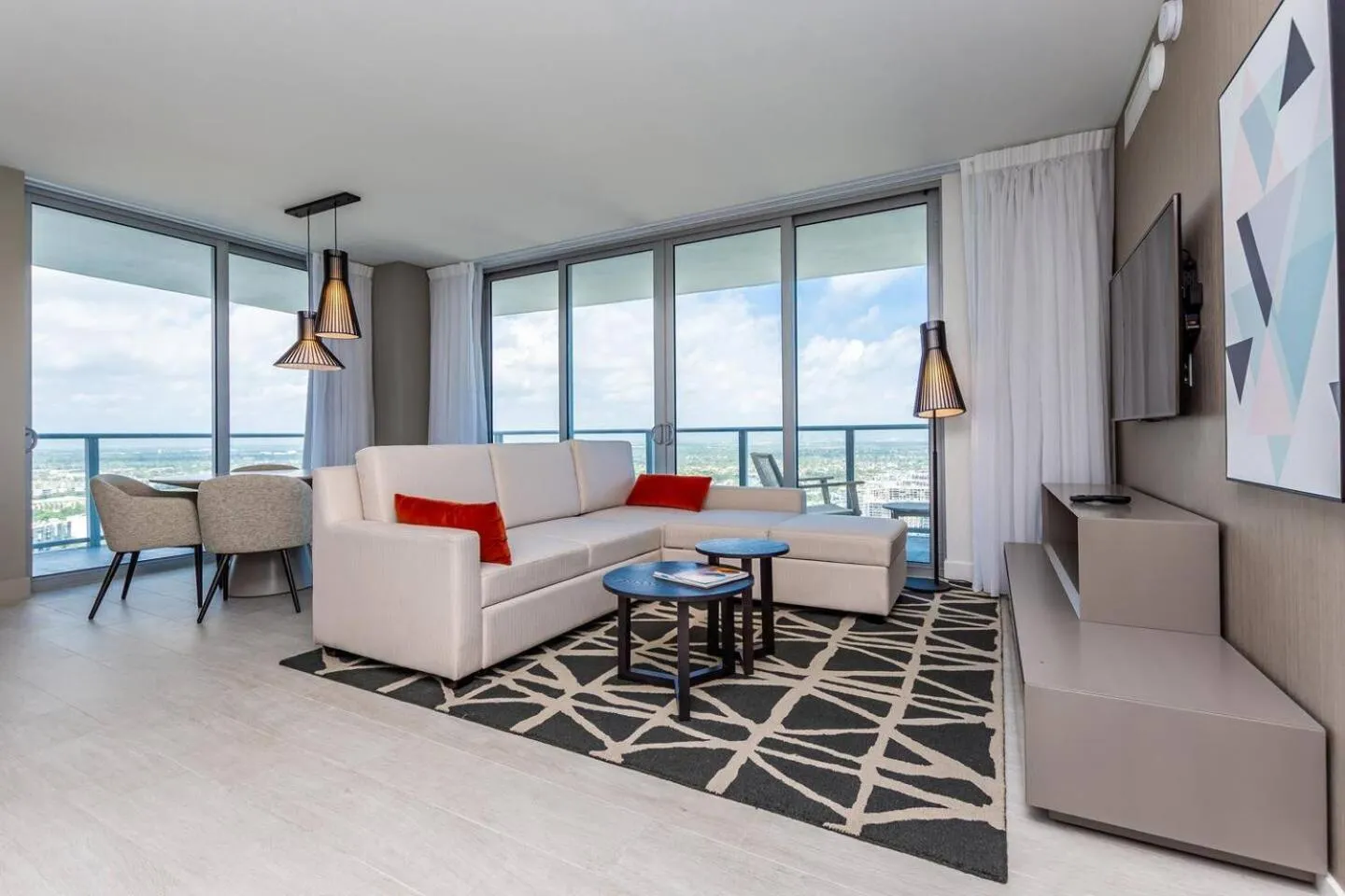 Amazing Apartments At H Beach House