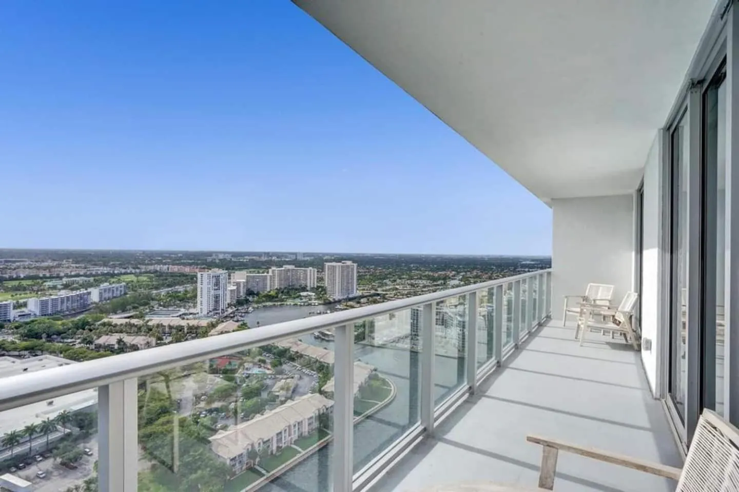 Amazing Apartments At H Beach House