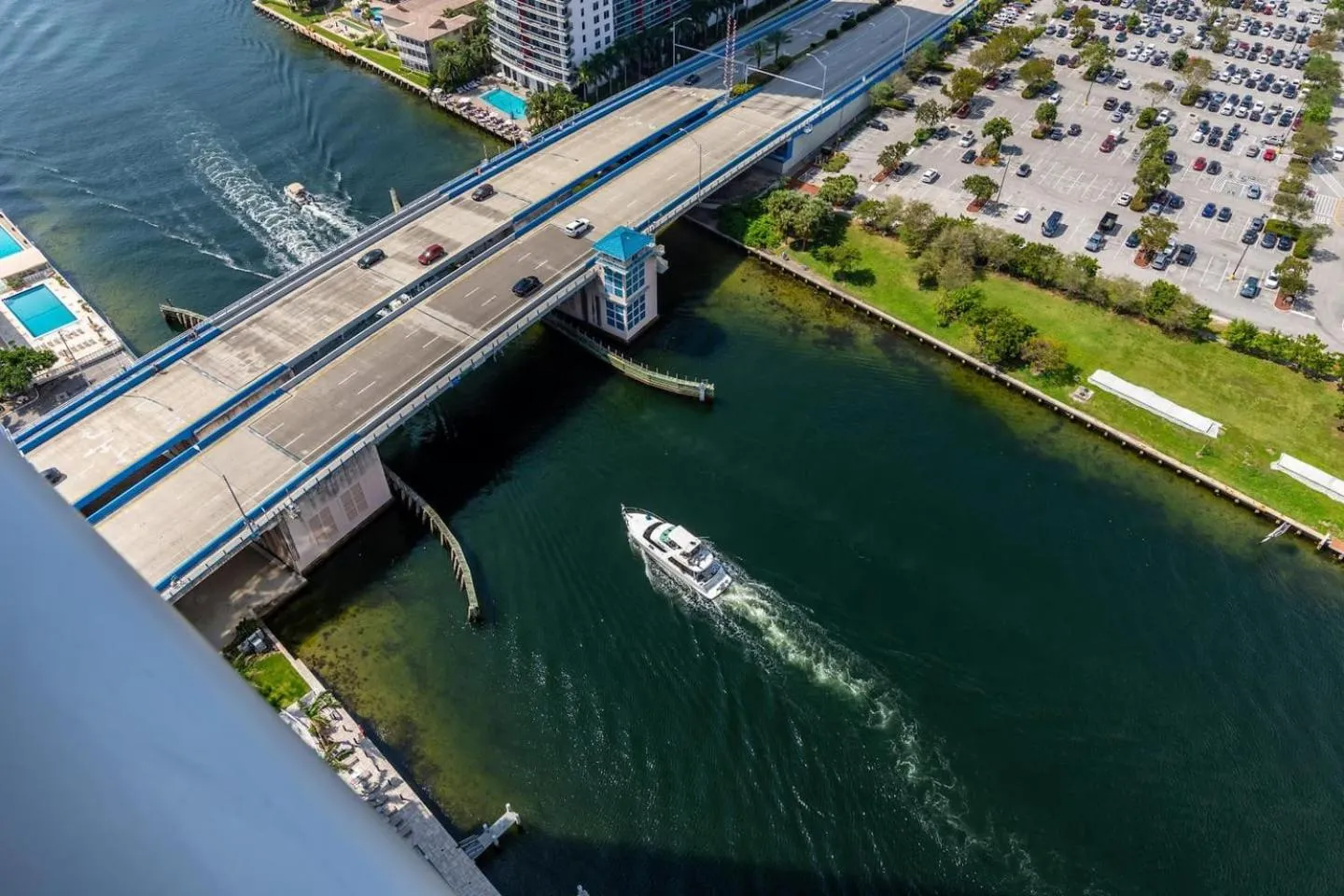 Amazing Apartments At H Beach House