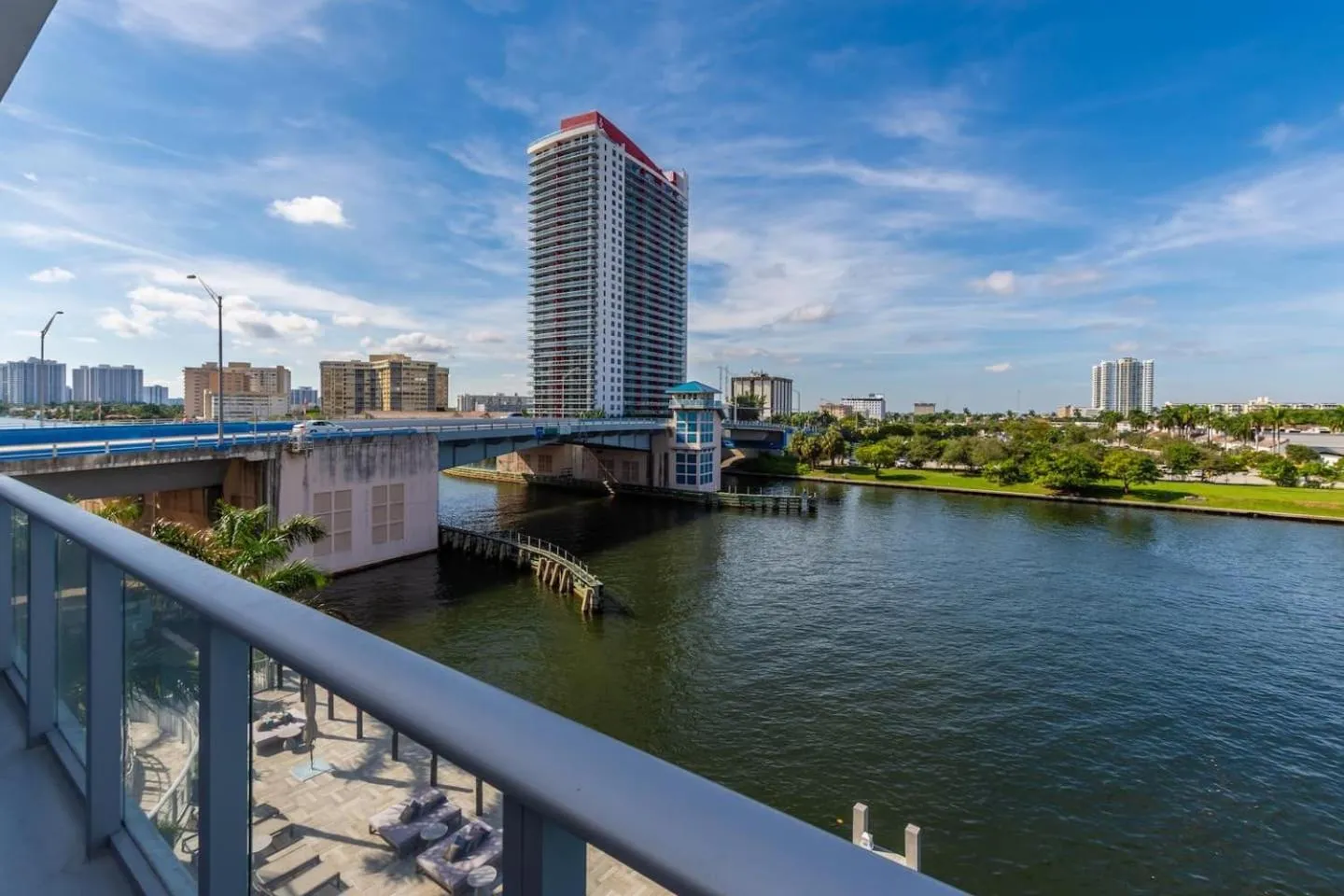 Amazing Apartments At H Beach House