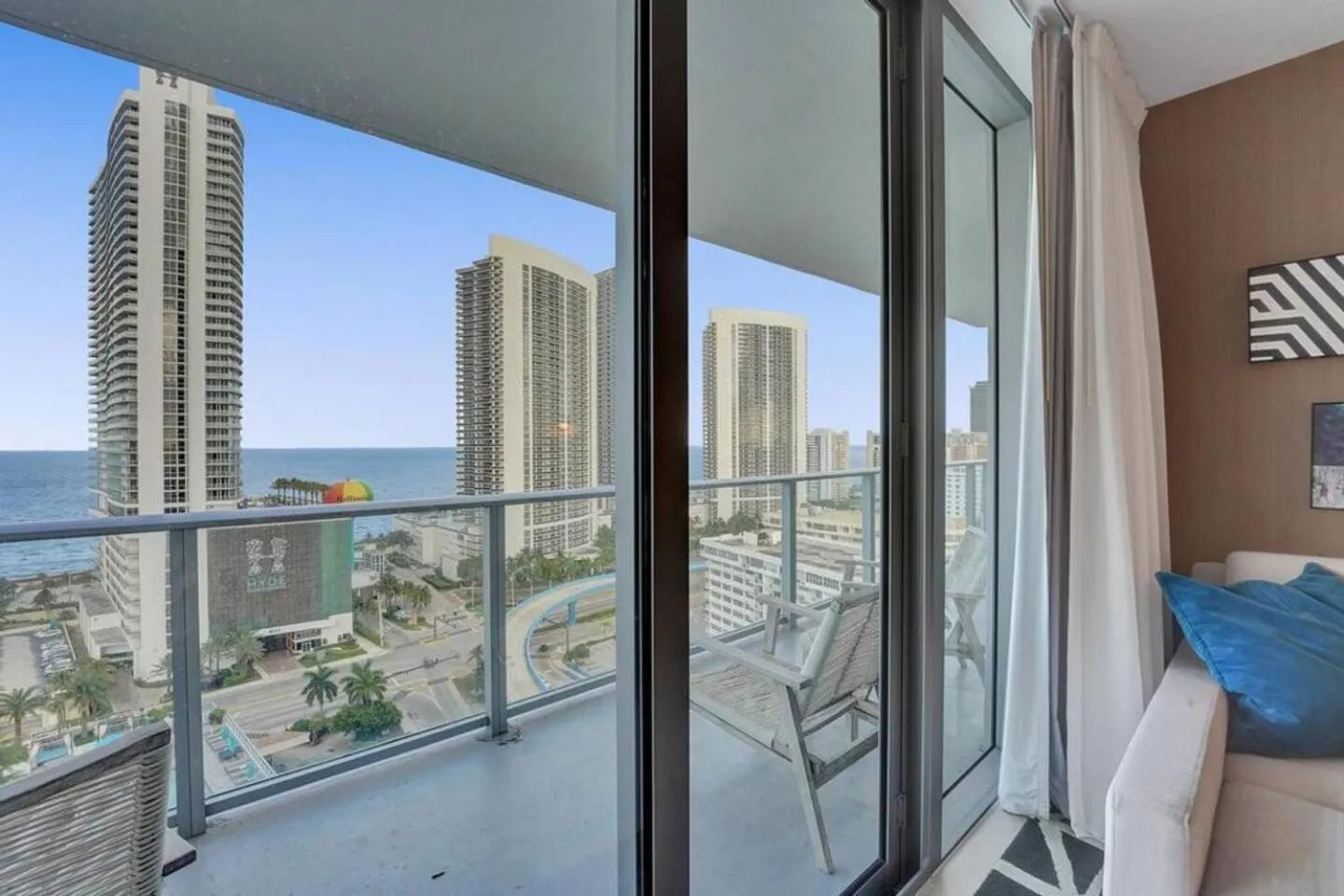 Amazing Apartments At H Beach House