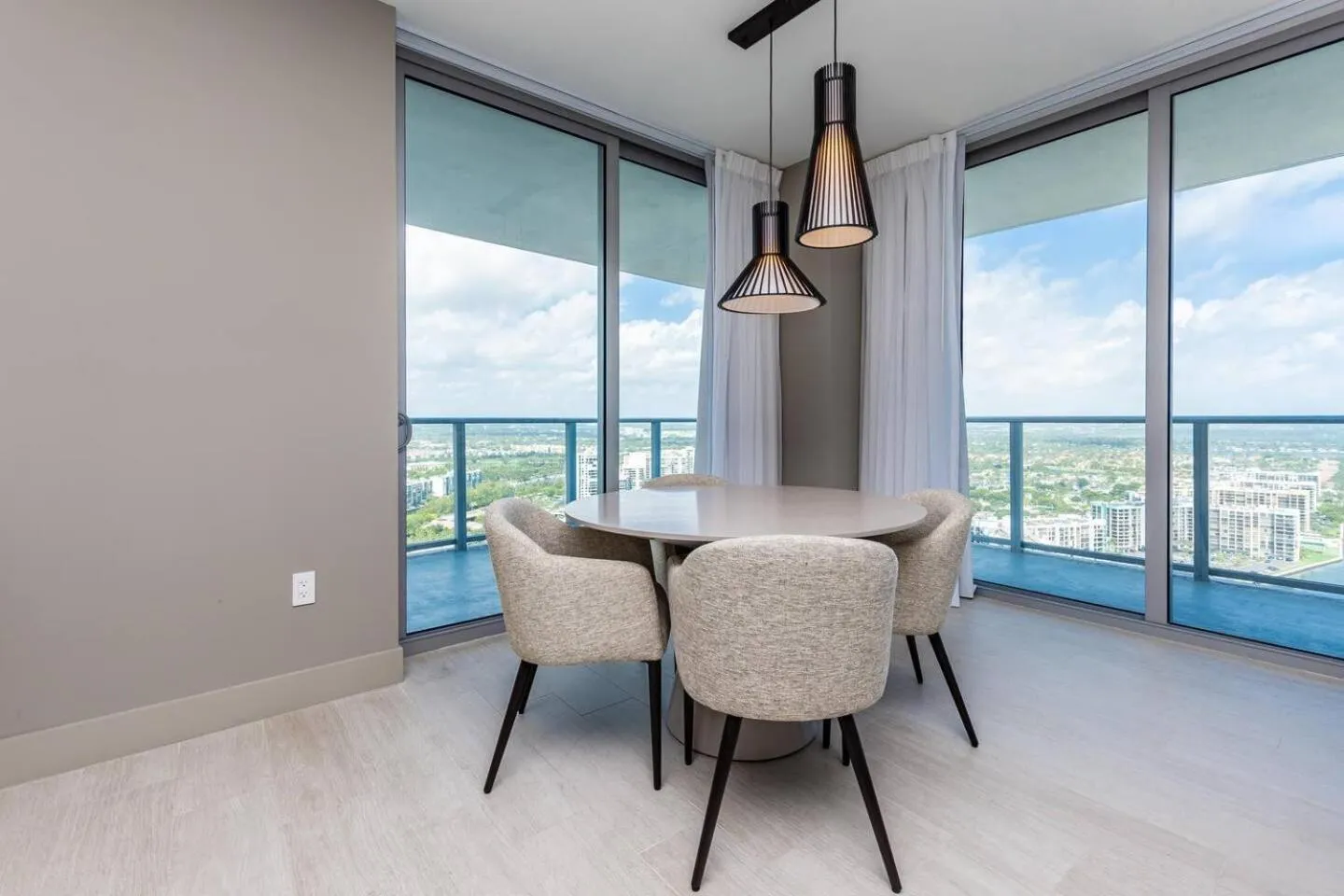 Amazing Apartments At H Beach House