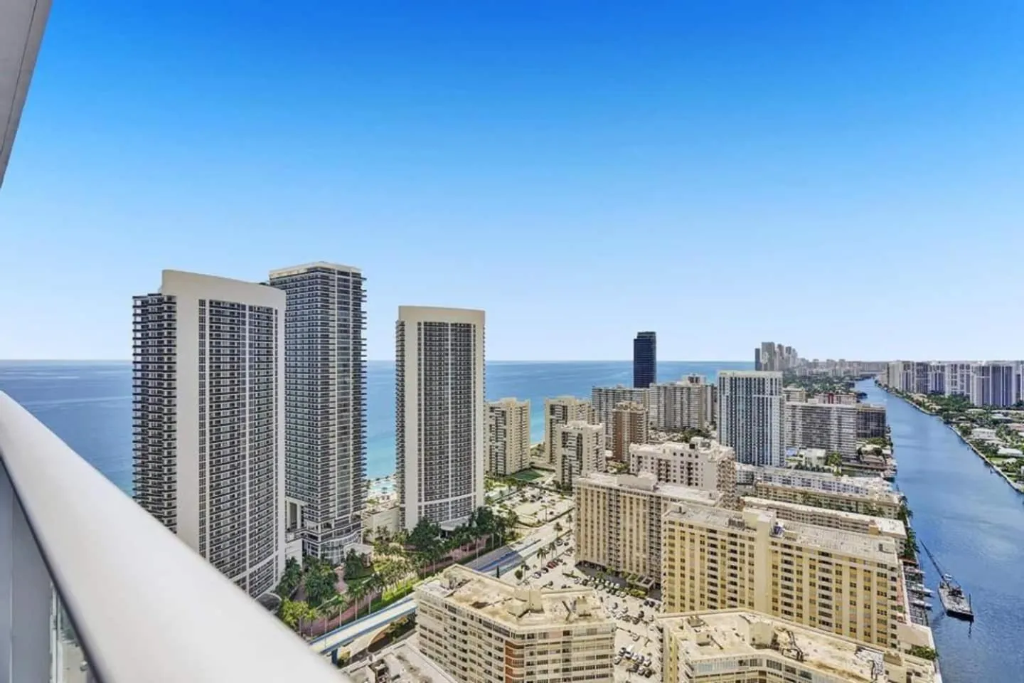 Amazing Apartments At H Beach House