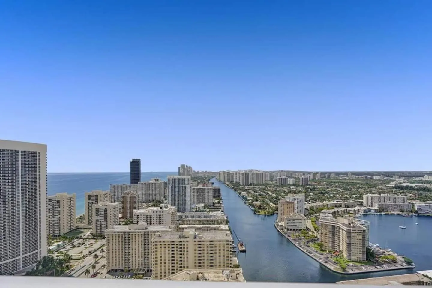 Amazing Apartments At H Beach House